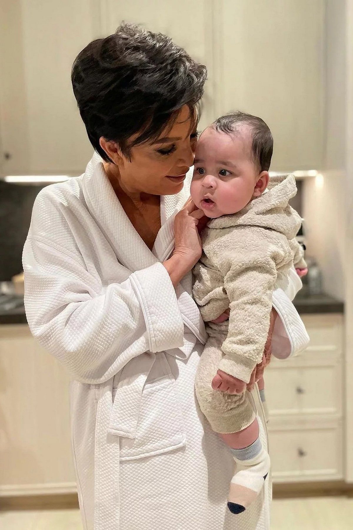 Трикотажный халат Sofia 110 Charming Matelasse ivory