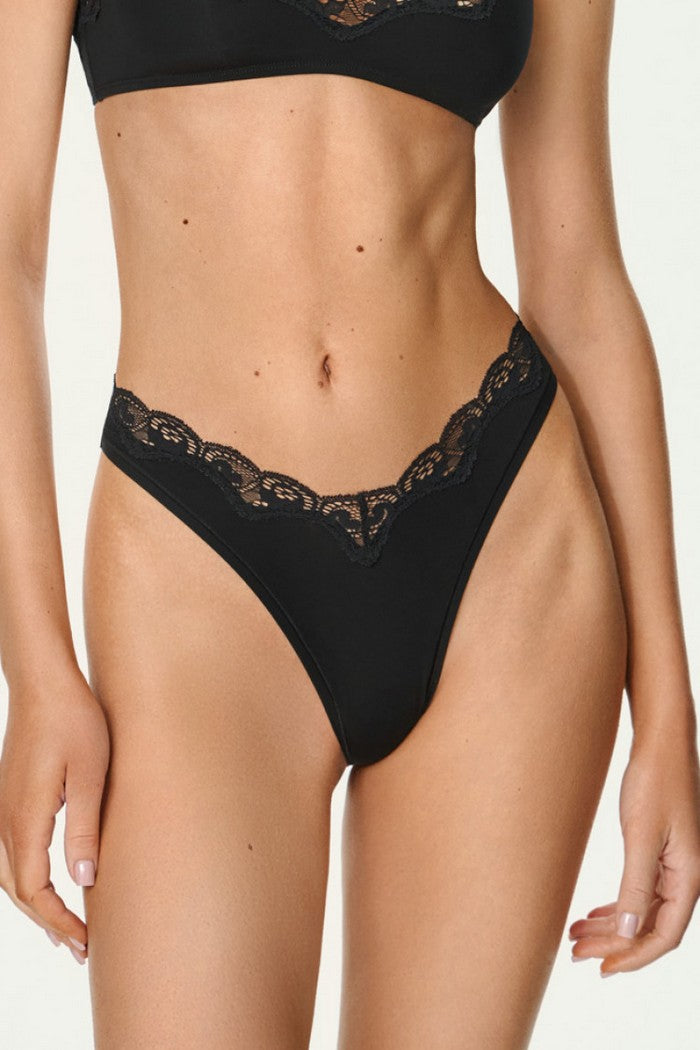 Трусики стрінг із віскози 2132/62 Lindy black Jasmine lingerie