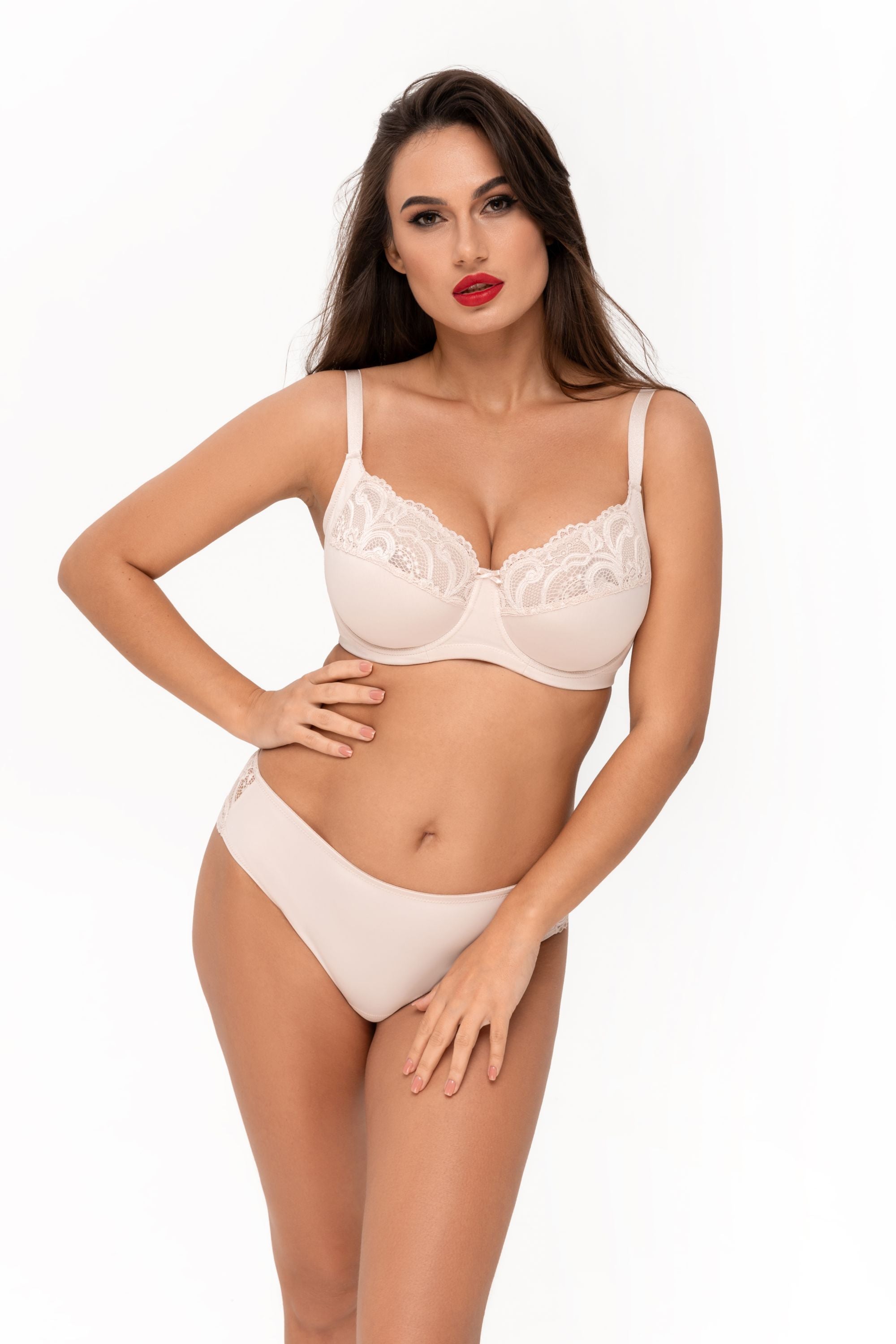 Трусики бразилиана с кружевом 6201 peony