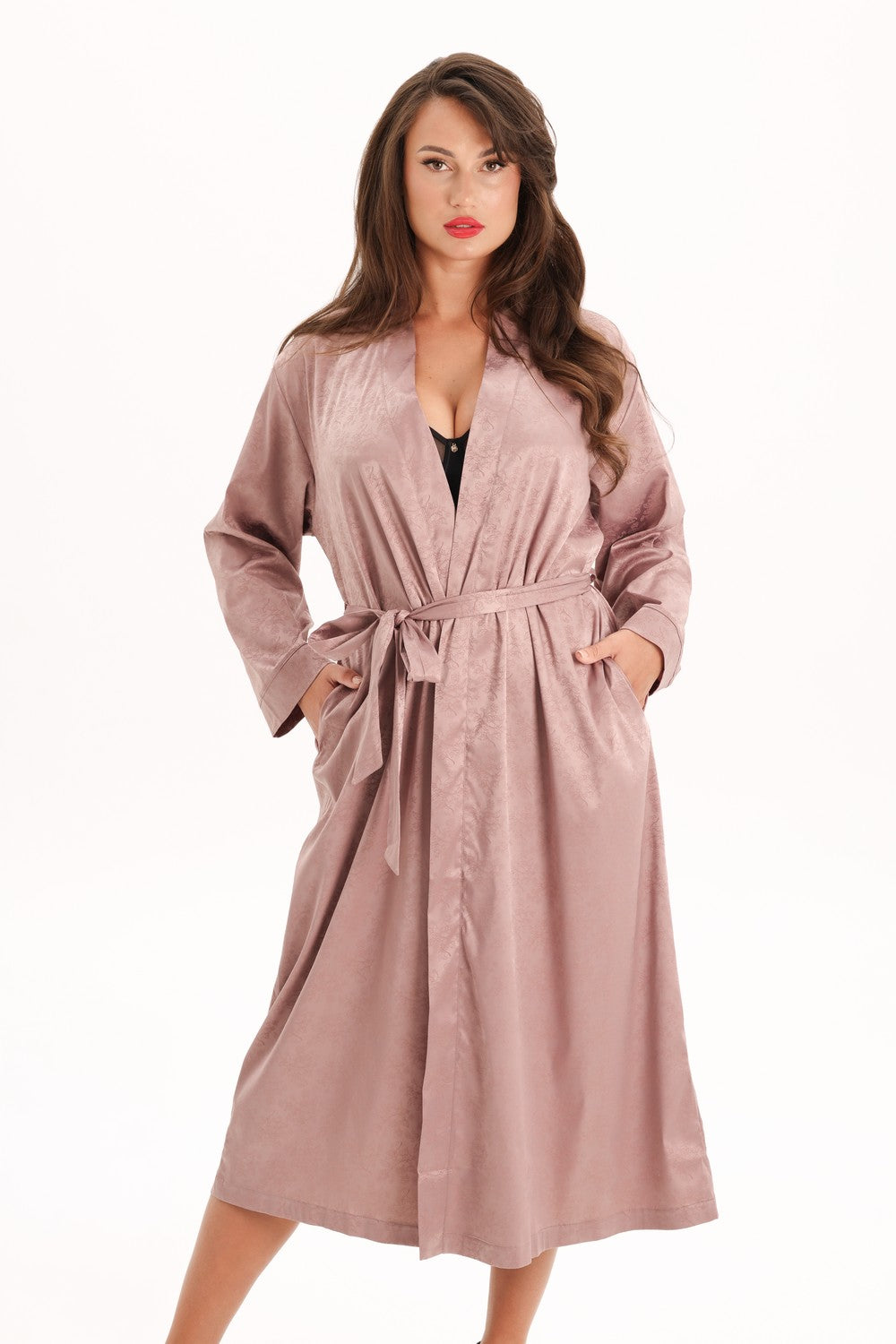 Атласний халат з квітами 8250.3 mokko