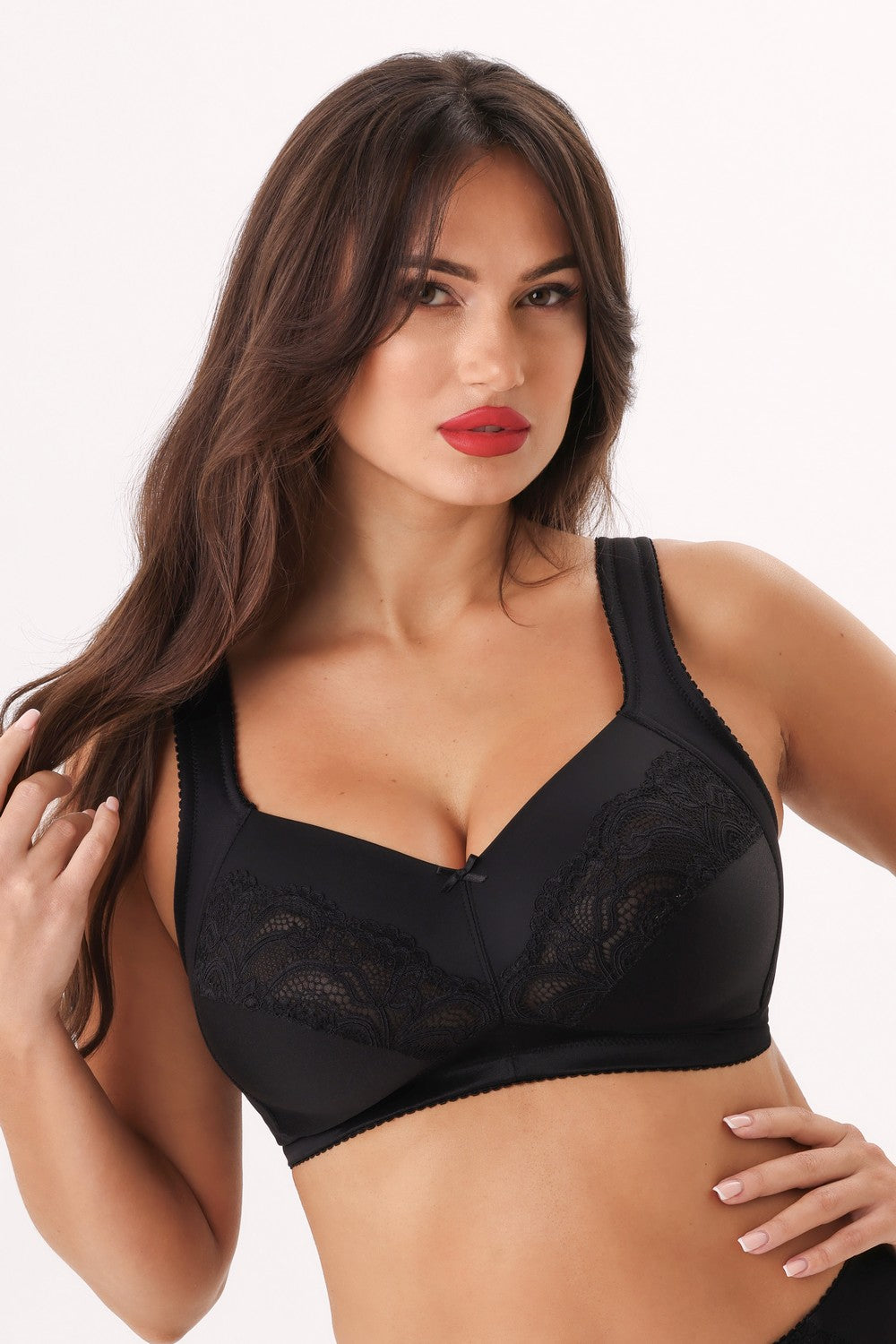 Мягкий бюстгальтер с кружевом Ksenya 5225 black