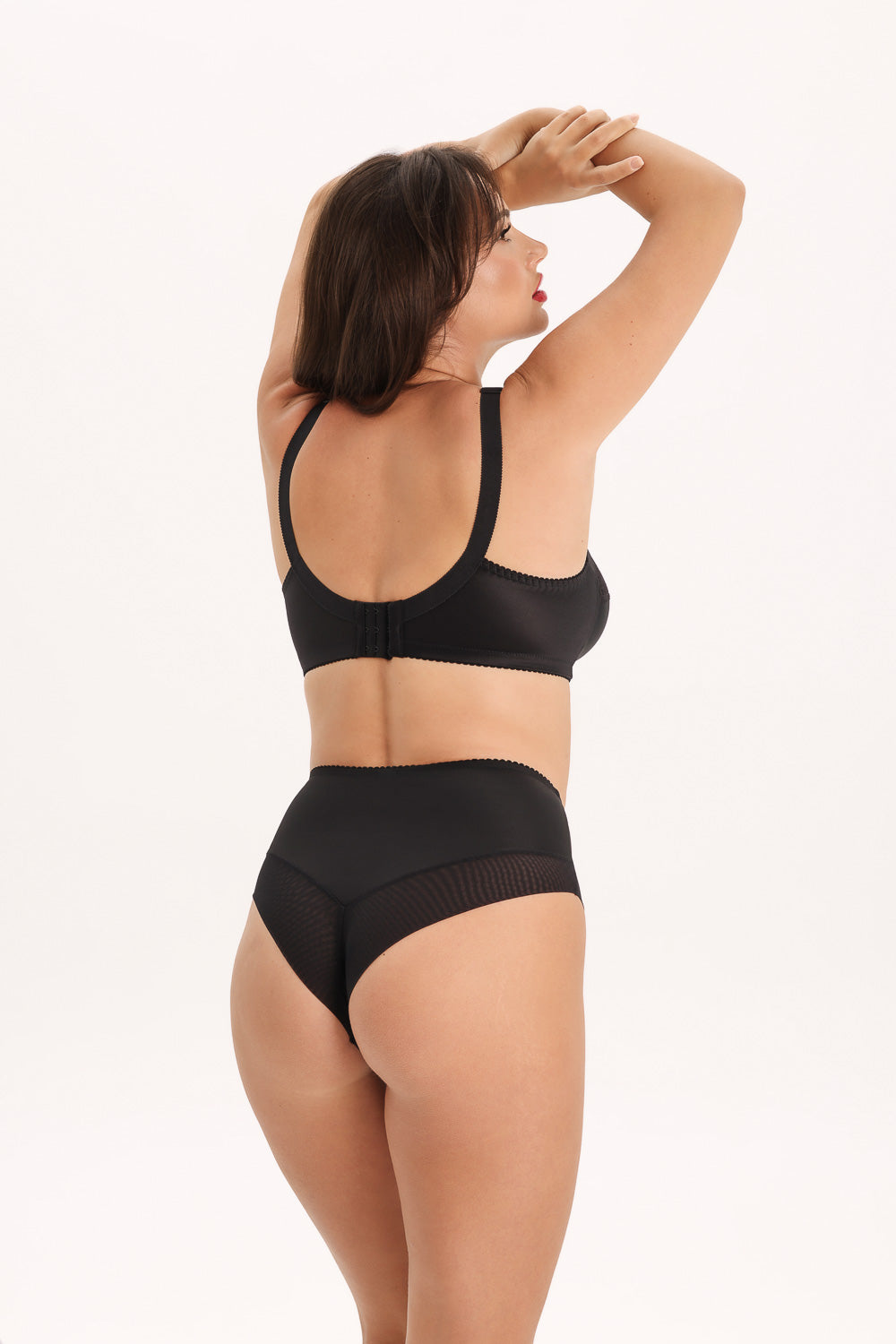 Мягкий бюстгальтер без косточек Melanka 5233 black