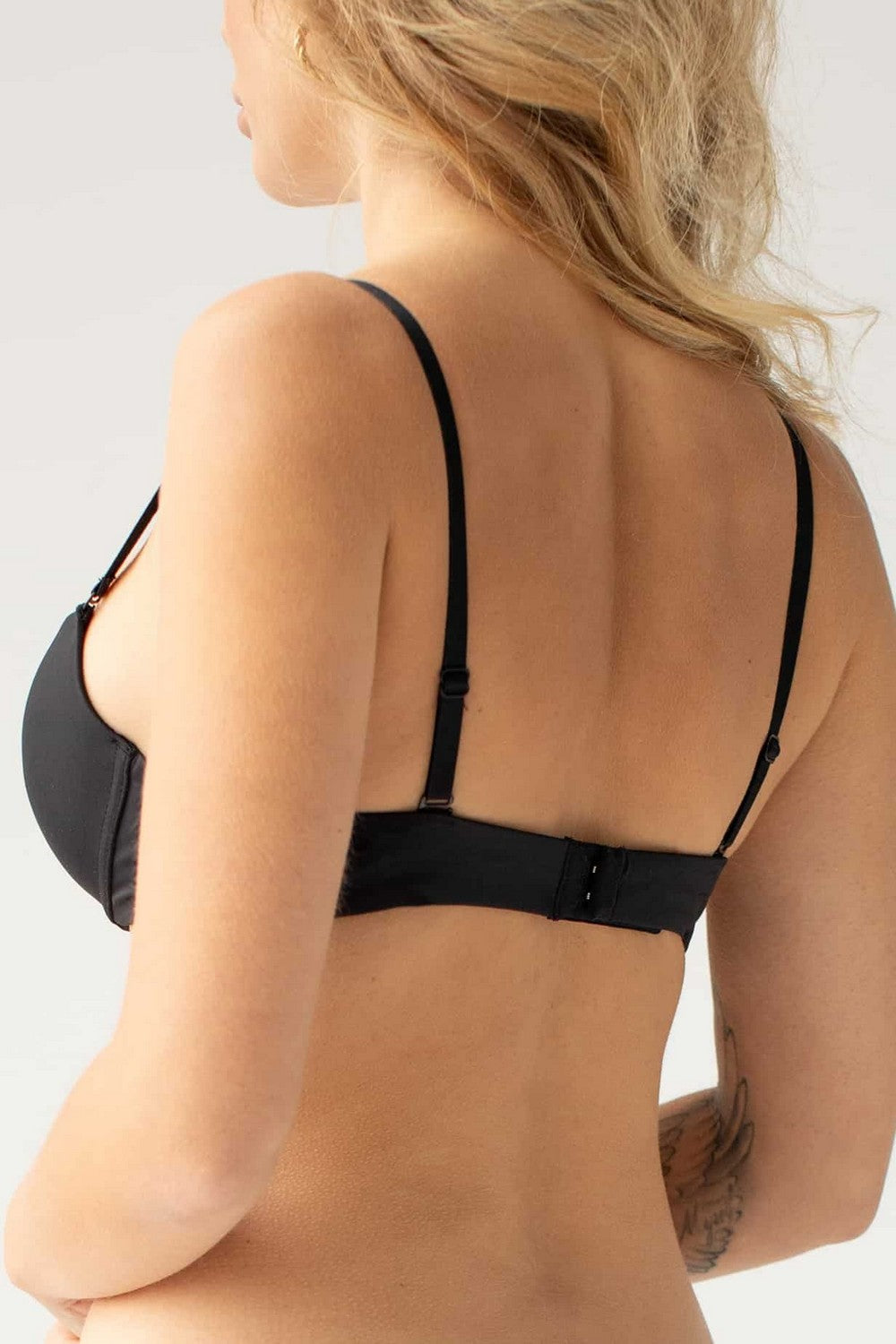 Бюстгальтер пуш-ап из микрофибры 206.08 Touch ME black