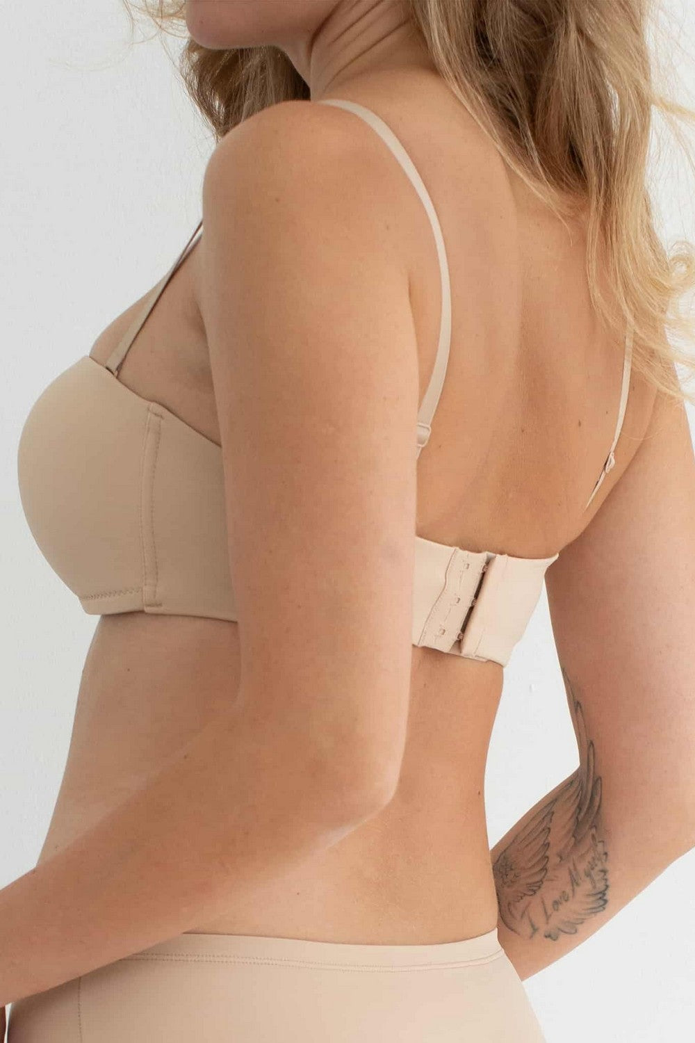 Бюстгальтер бандо из микрофибры 2596.01 Touch ME beige