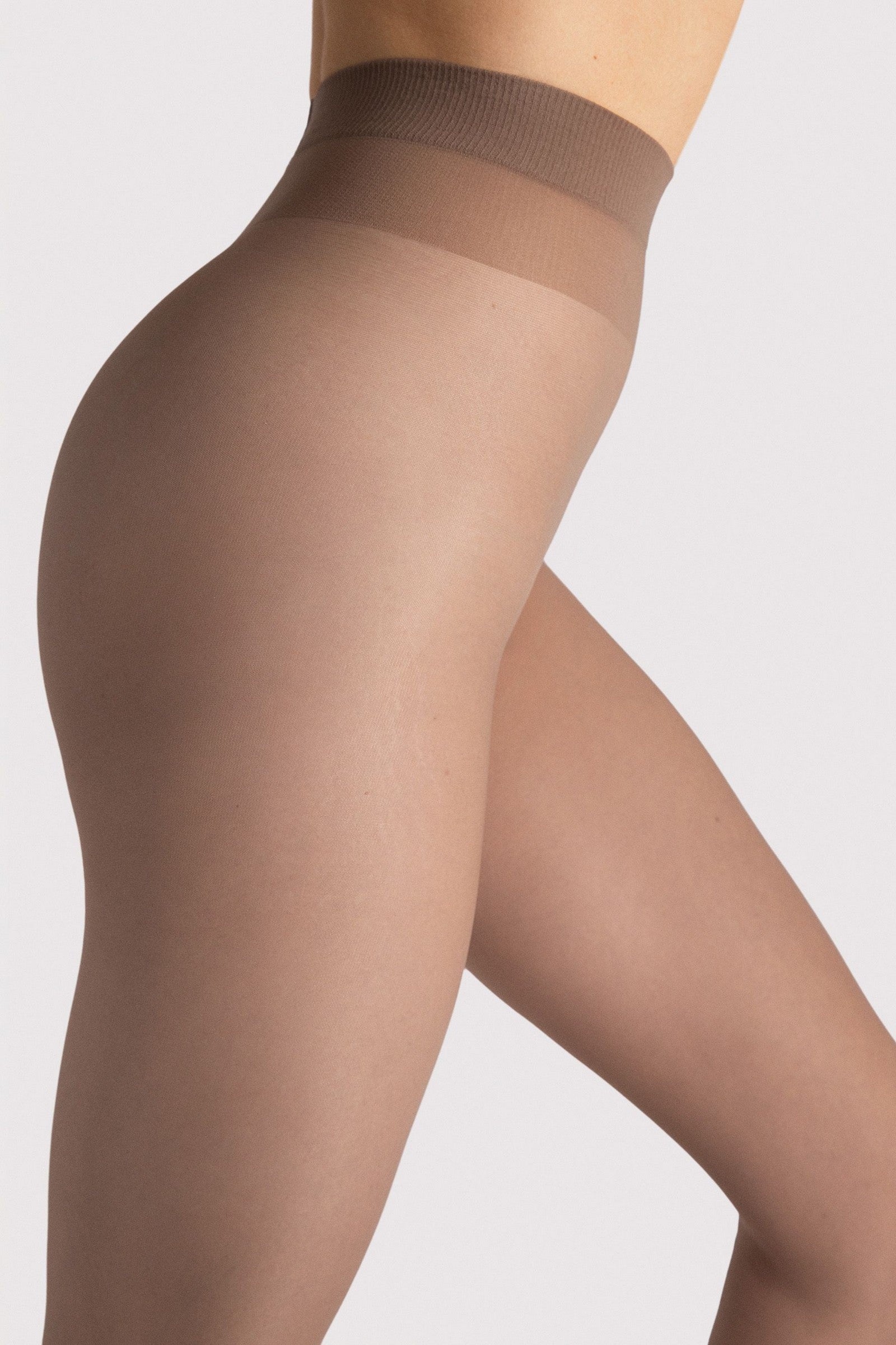 Классические колготки прозрачные Diana (20d)