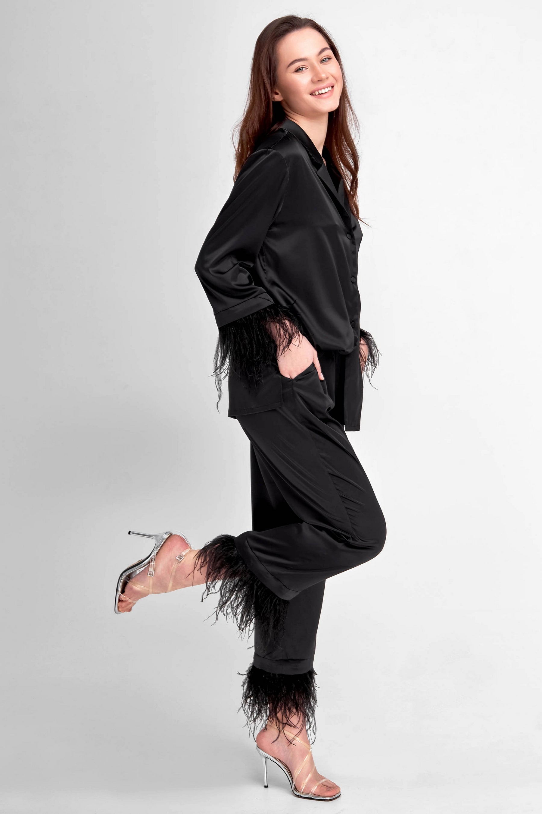 Домашний комплект с перьями 8175-6211-8 01 black