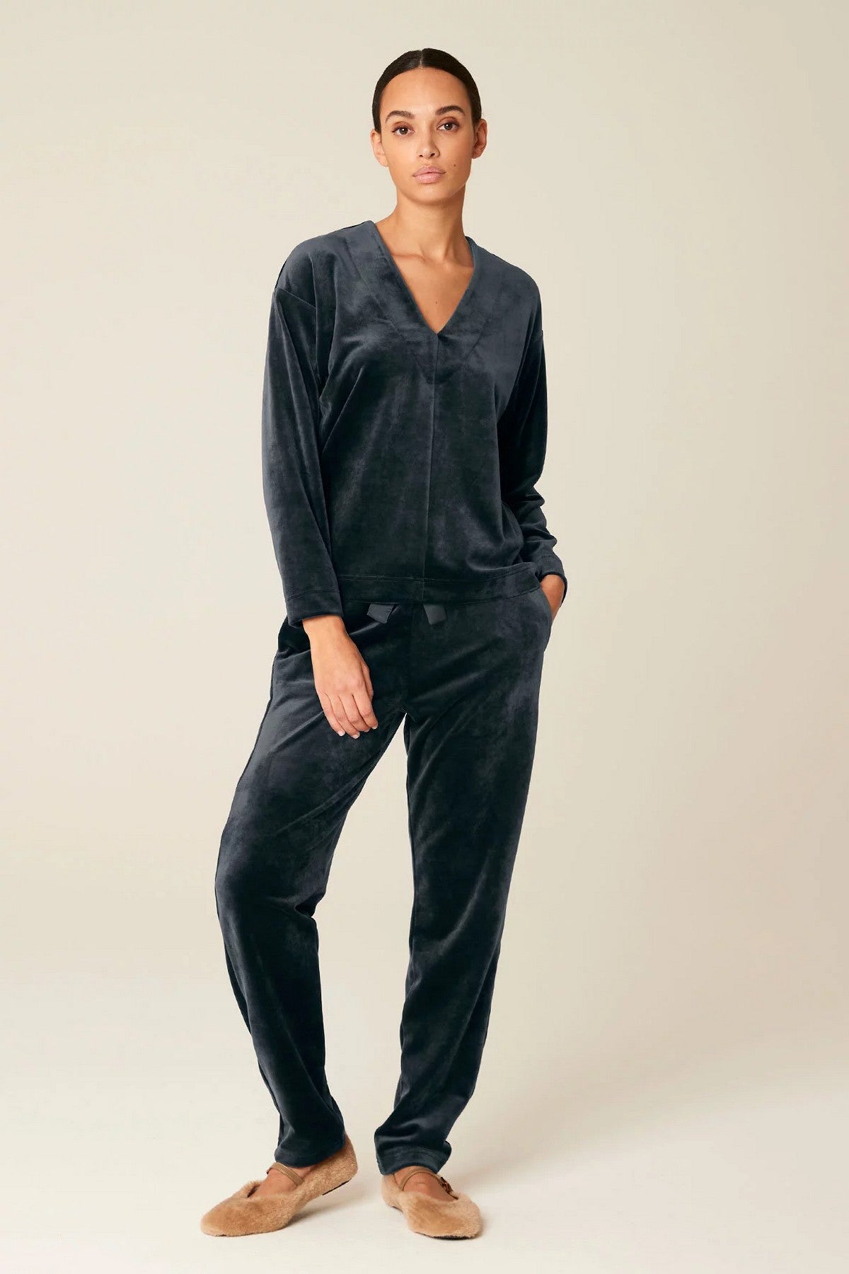 Велюровий комплект Naemi Sensation of tactile touc grey/blue