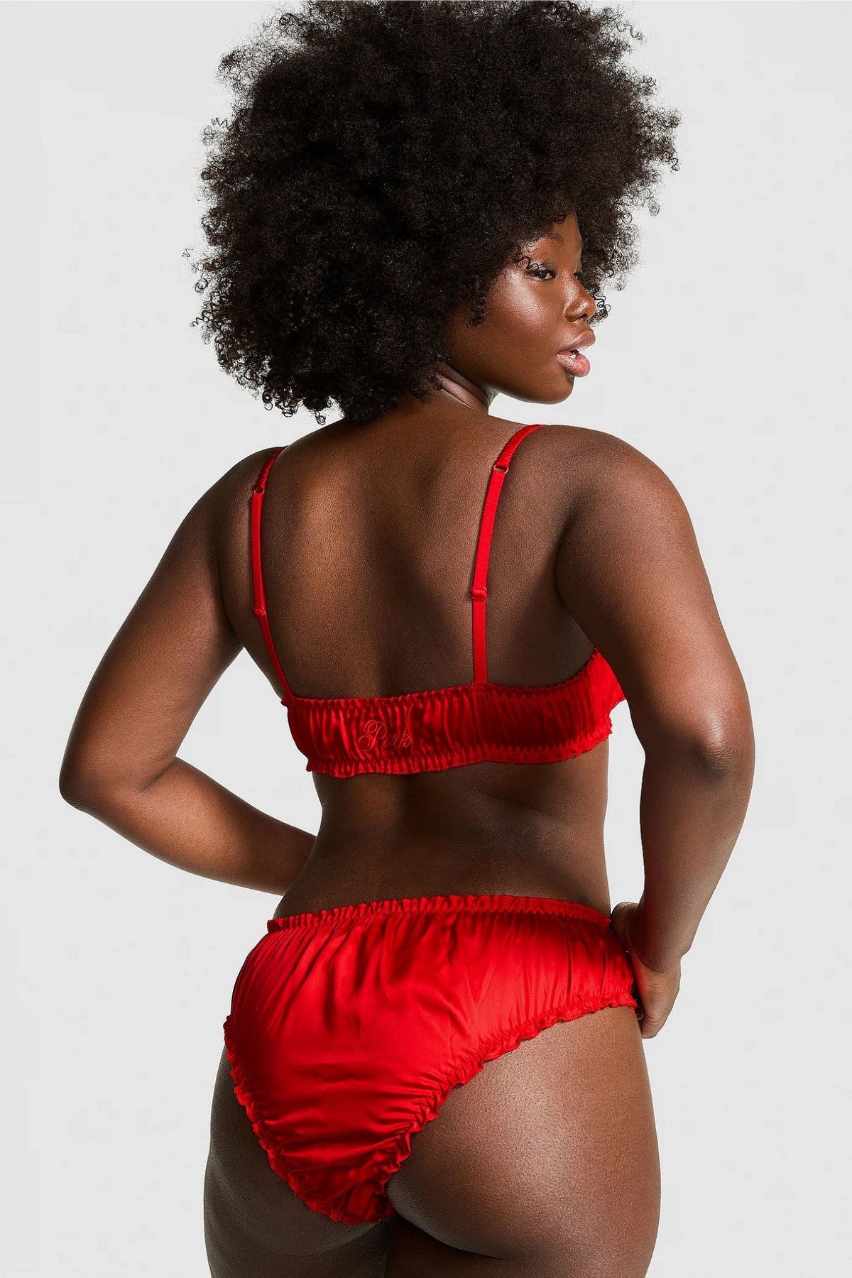 Комплект белья с оборками 69282310 red