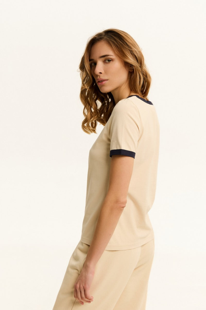 Хлопковая футболка с кантом L031 Tessa milk