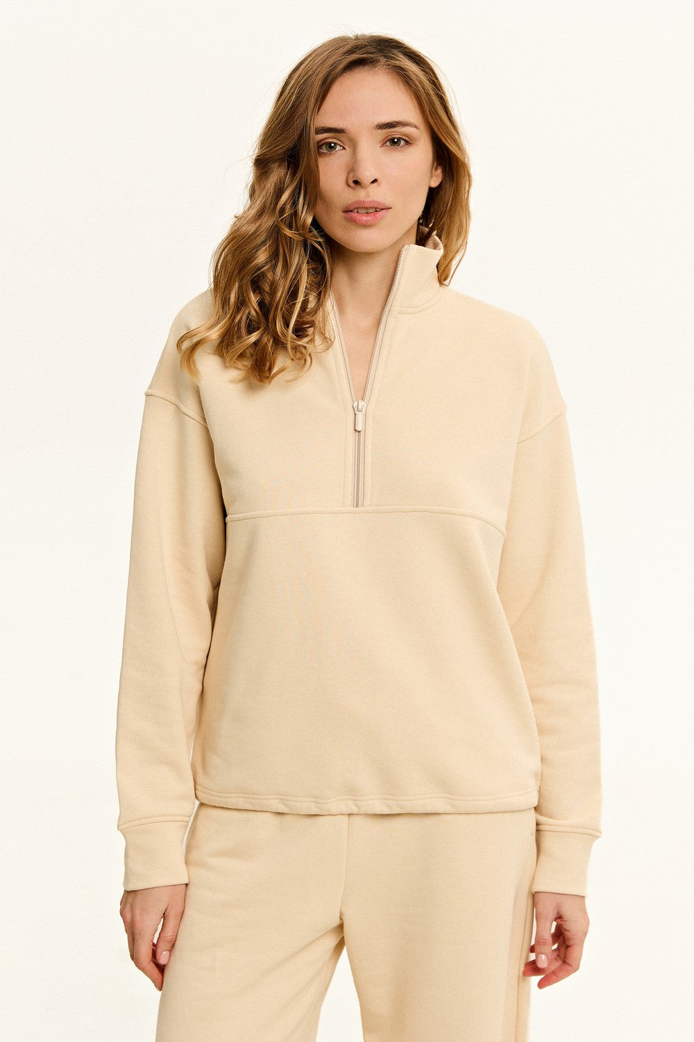 Свитшот с молнией LC027s milk