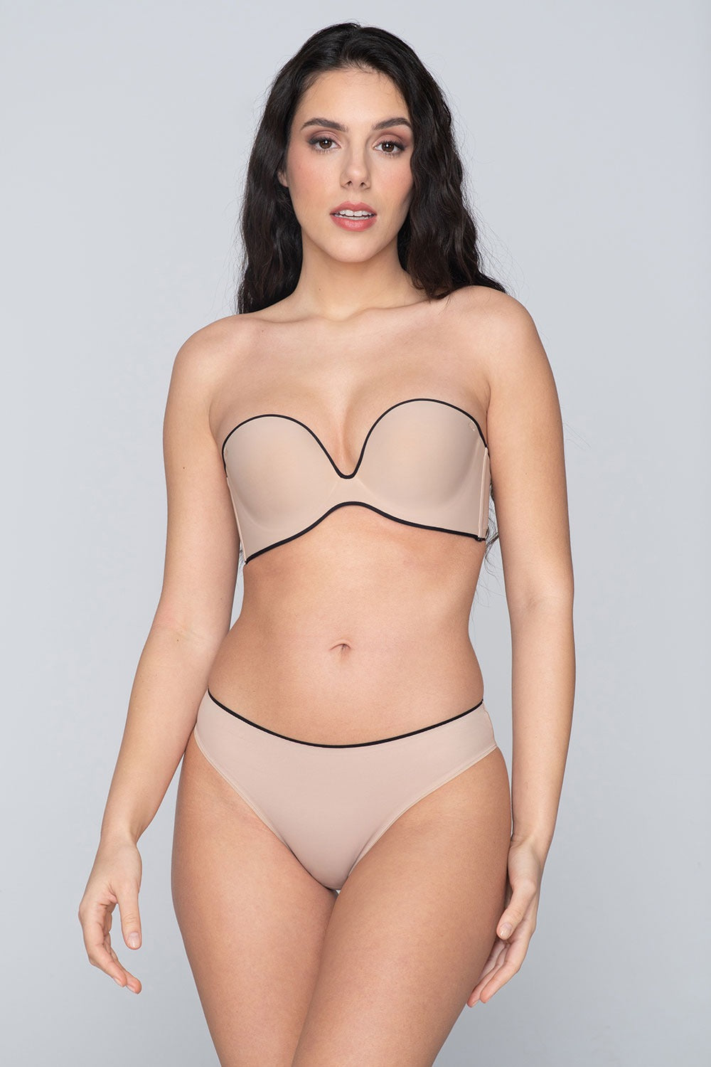 Безшовний бюстгальтер бандо Miracle 1810 beige