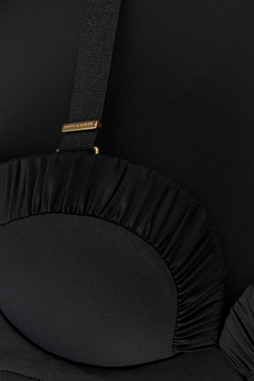 Купальник із рюшами L2604-941 So Chic Marc & Andre