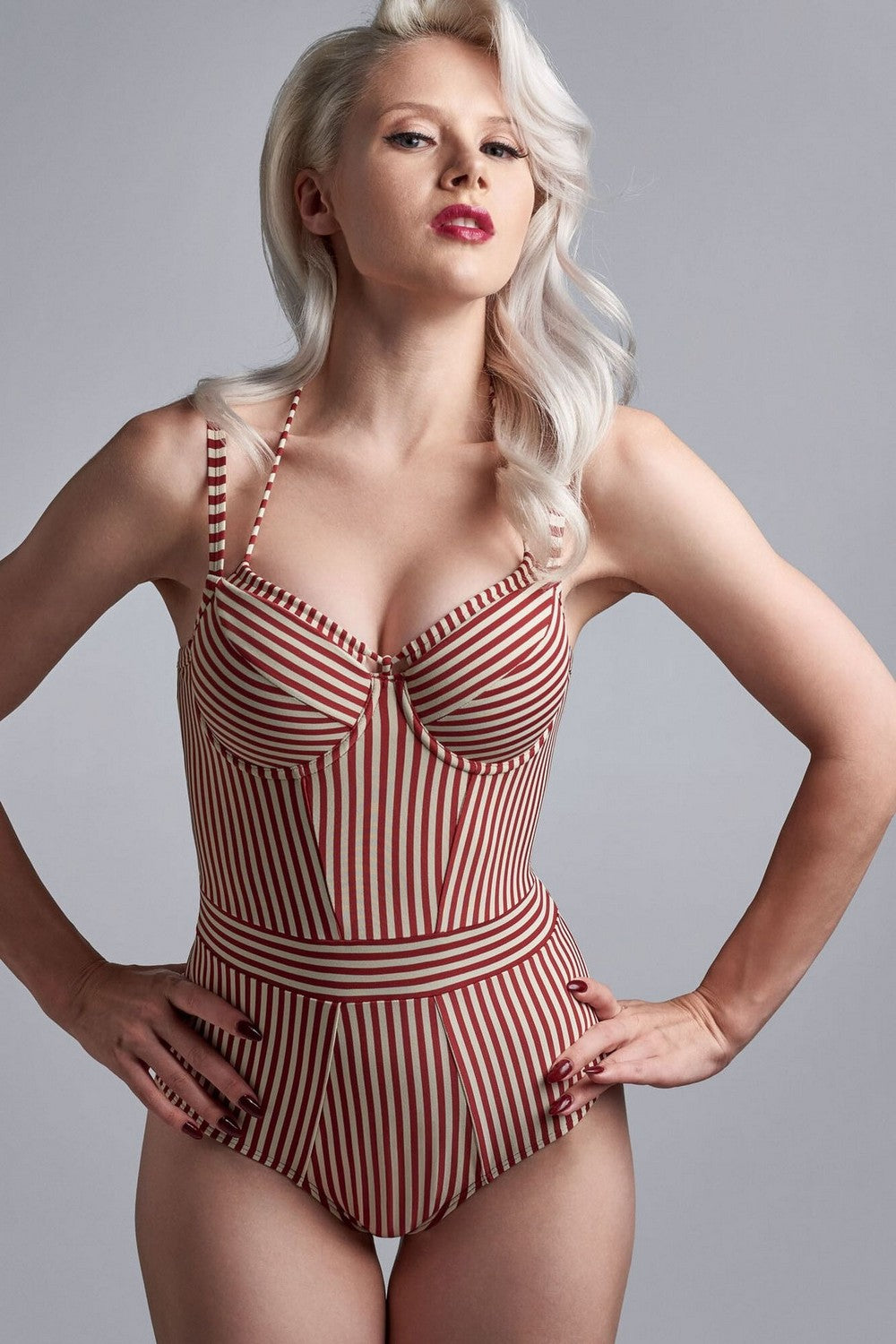 Сдельный купальник в полоску 18183 Holi Vintage red ecru