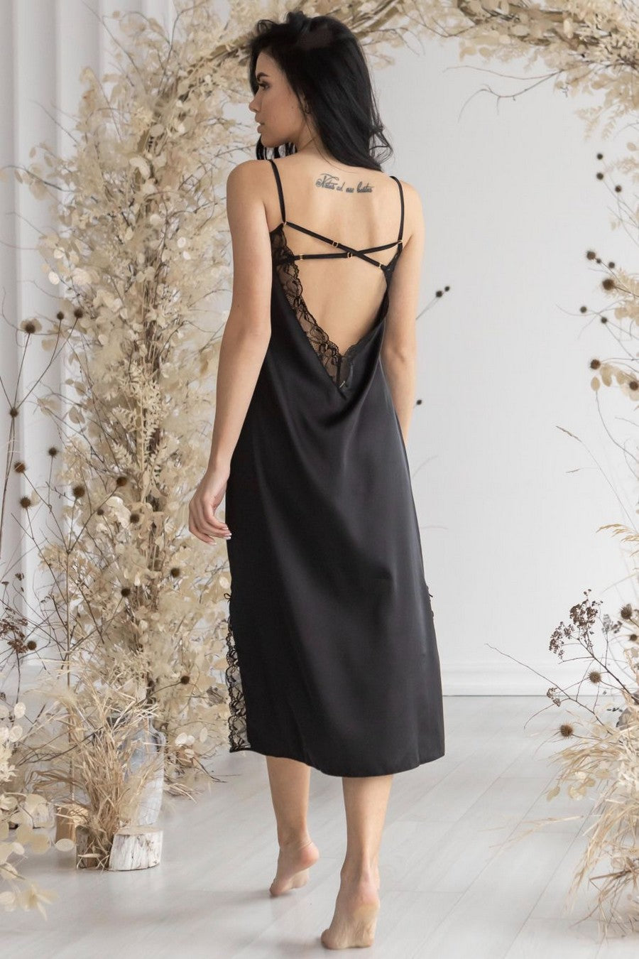 Длинная ночная сорочка Н130 black