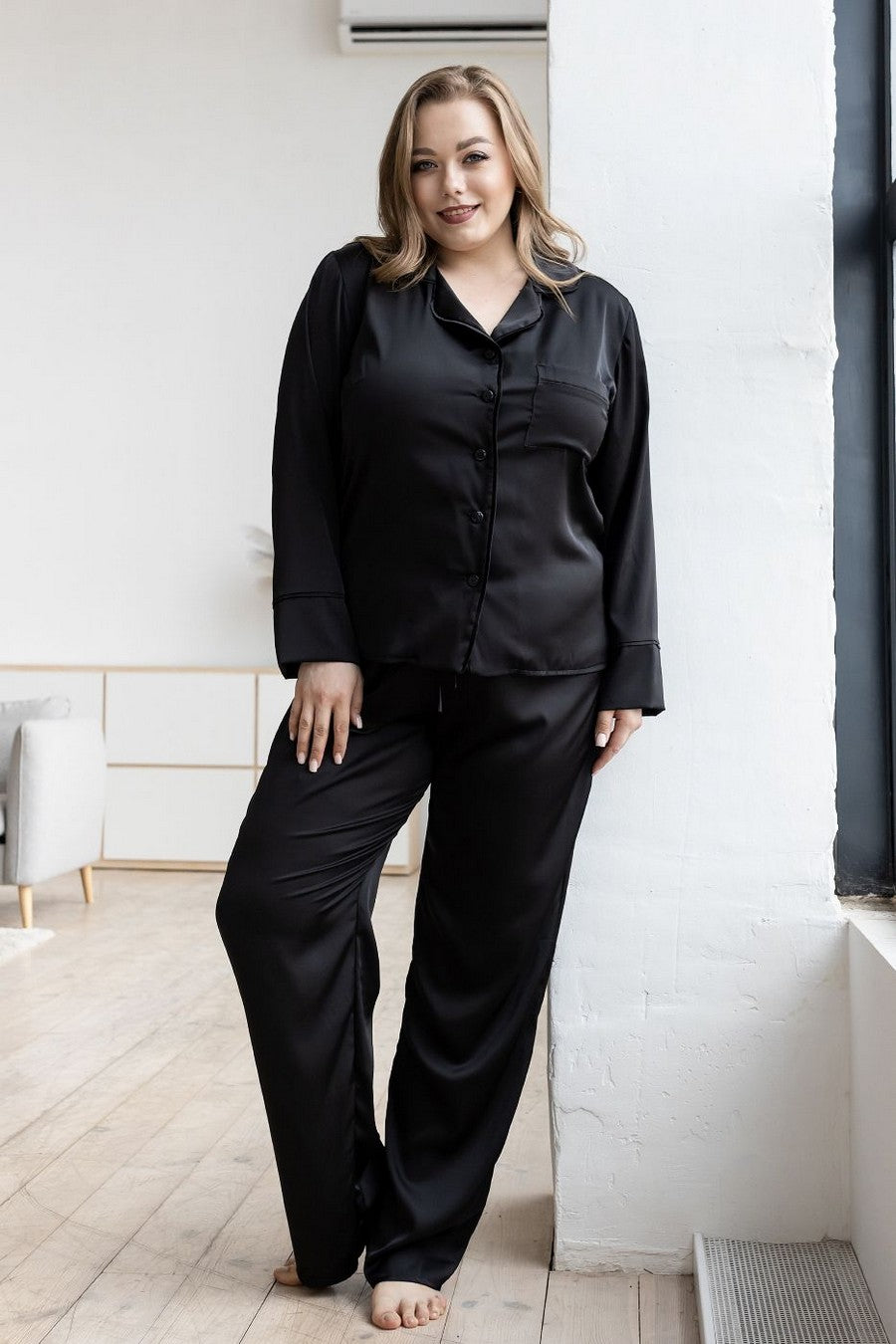 Шелковая пижама на пуговицах П1300 black