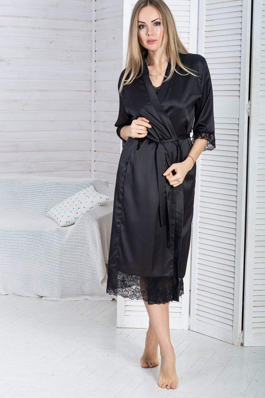 Халат с кружевными вставками Х041 black