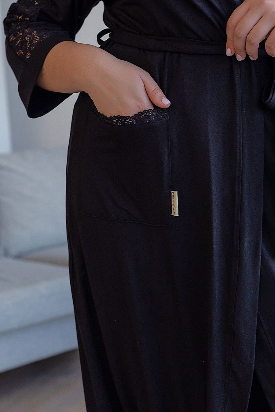 Халат из вискозы с кружевом Хч1212 black