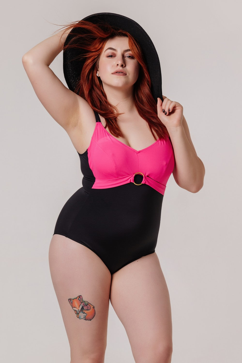 Цельный купальник танк с пряжкой 01.6007 black/pink