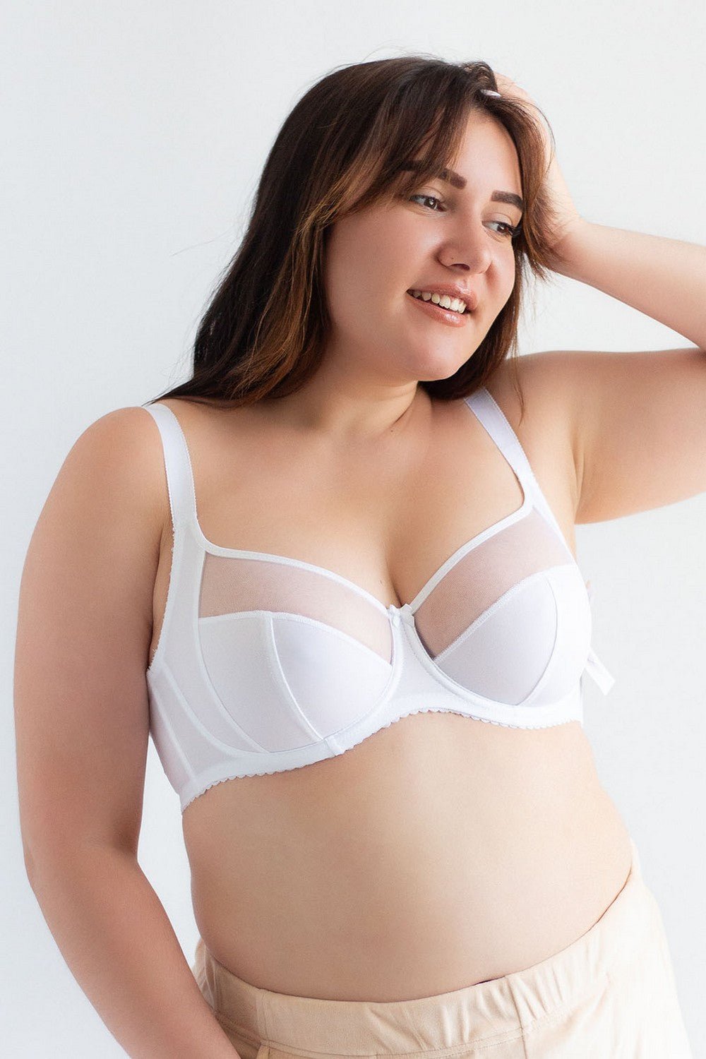 Мягкий бюстгальтер с микросеткой 115500 Classic white