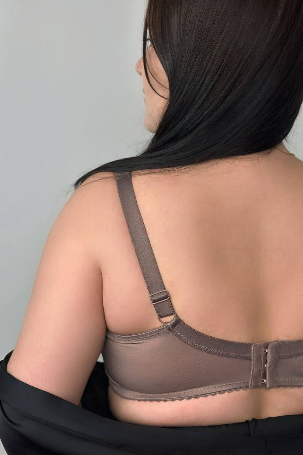 Мягкий бюстгальтер с кружевом 127400 Classic pepper