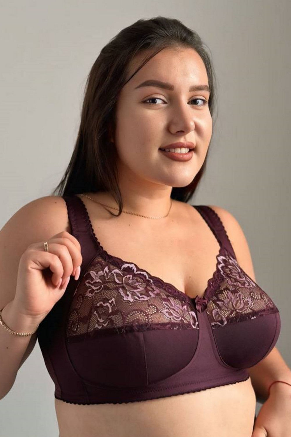 Мягкий бюстгальтер с кружевом 127400 Classic plum