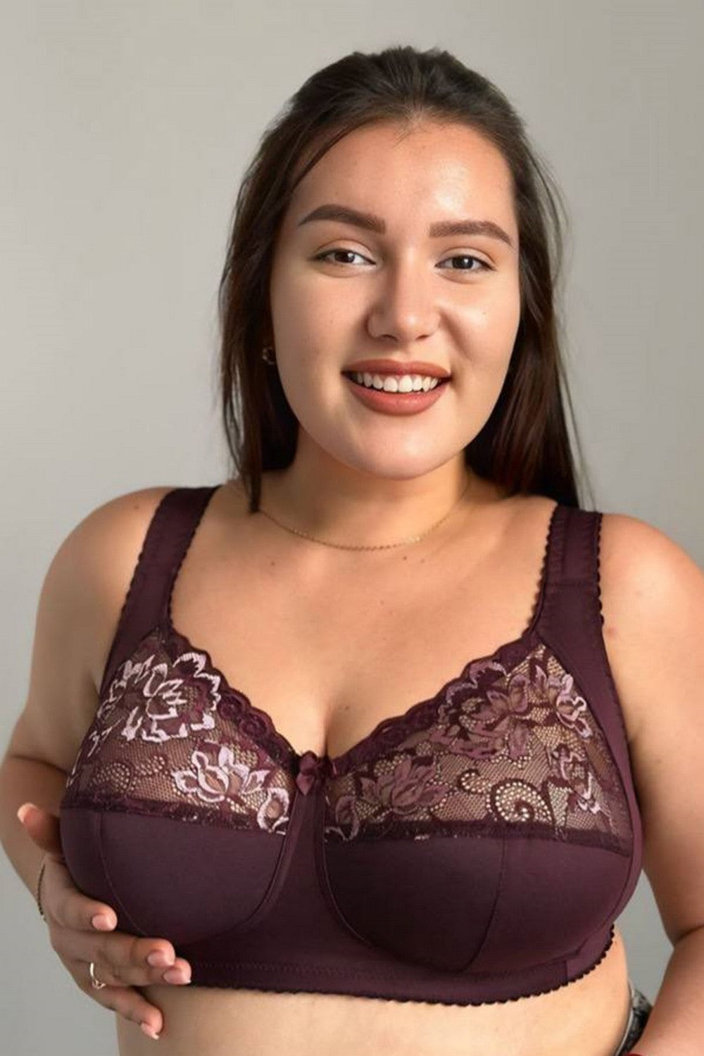 Мягкий бюстгальтер с кружевом 127400 Classic plum