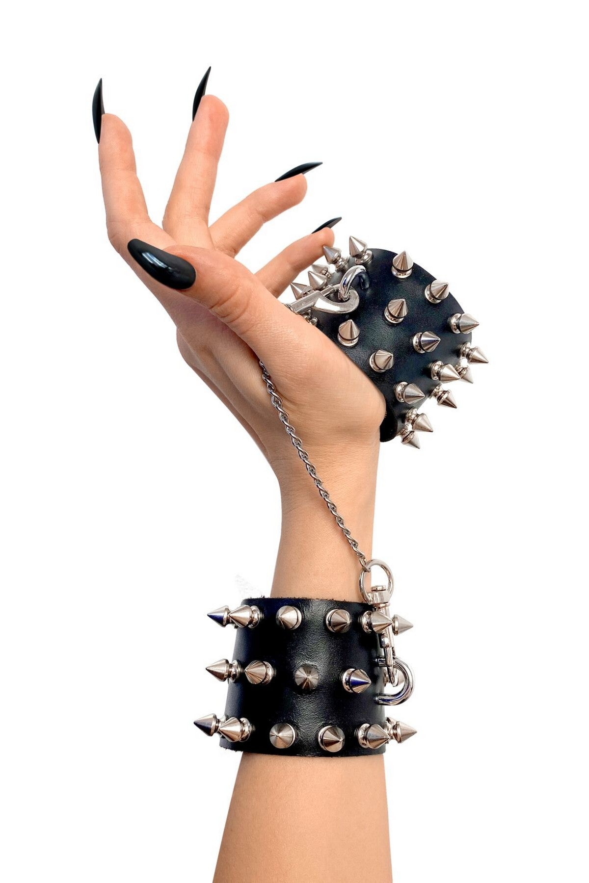 Наручники із шипами Rose Spiked Leather Handcuffs Art of Sex