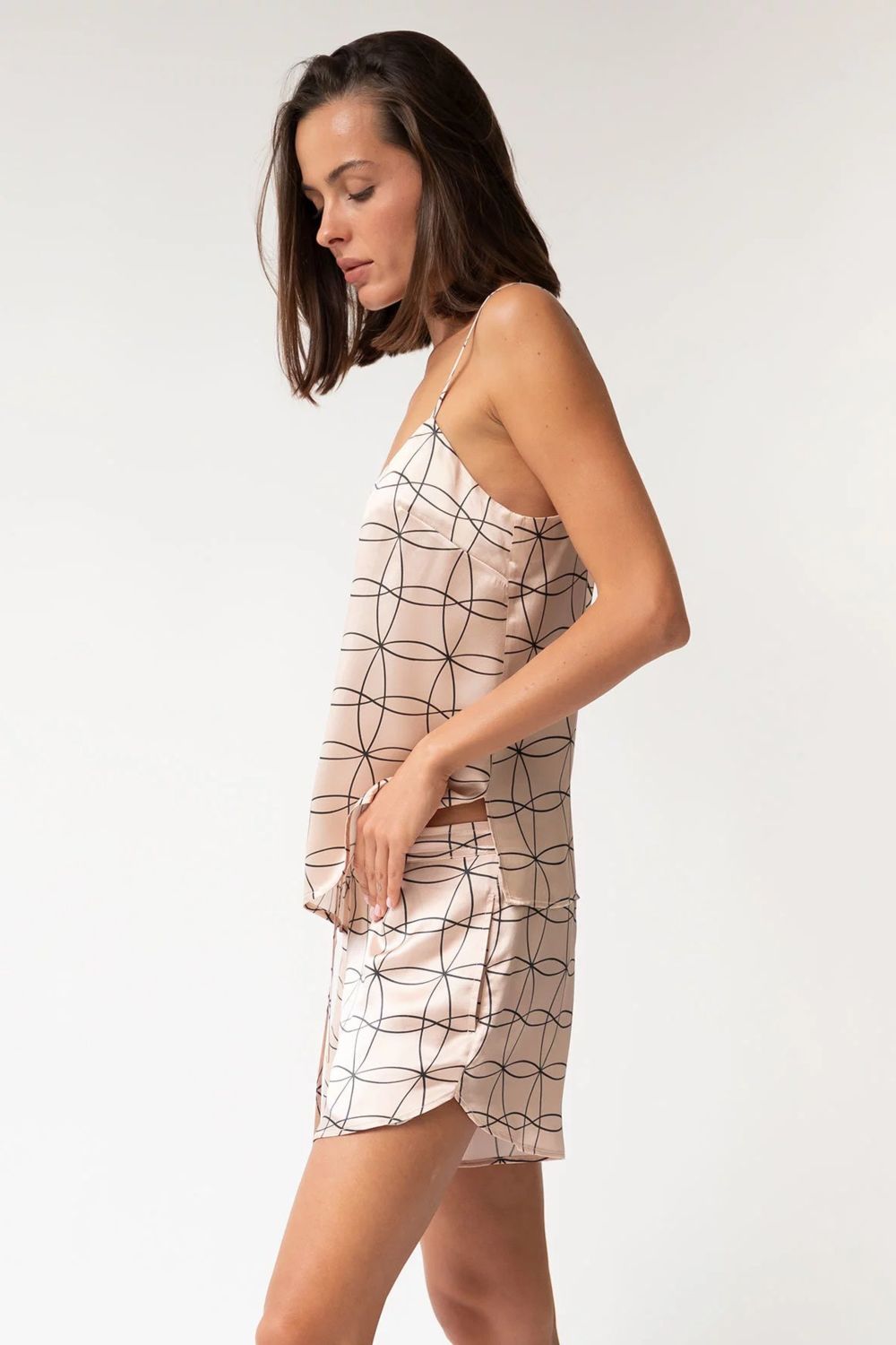 Шелковые шорты 242201-05 rose geo