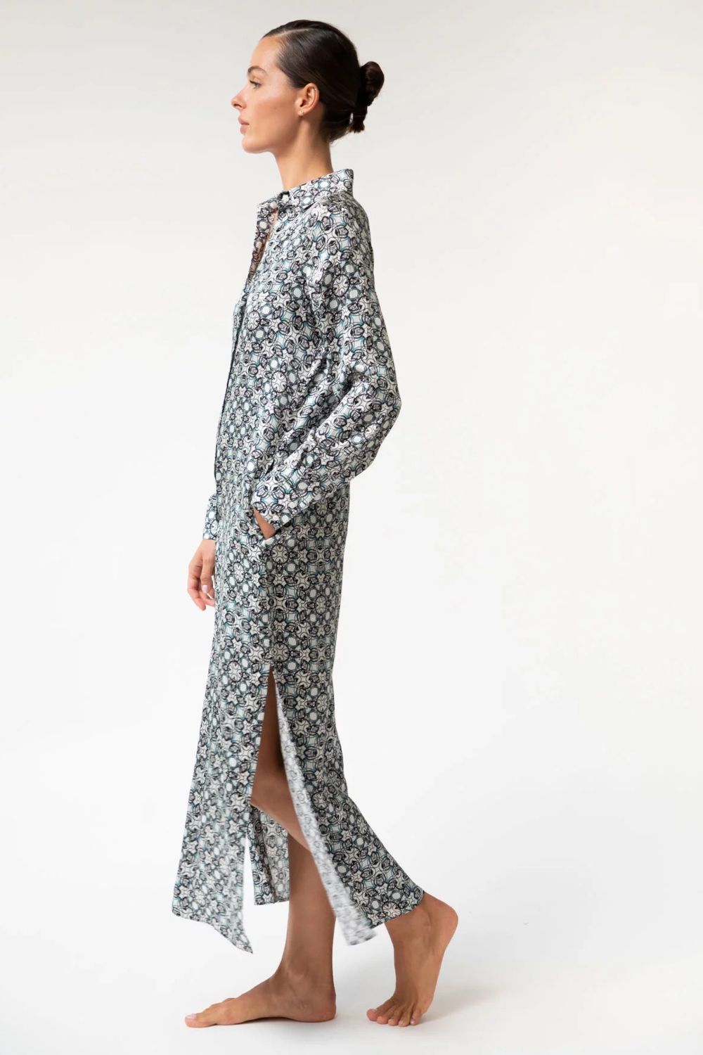 Шелковое платье-рубашка 242201-15 black crystal