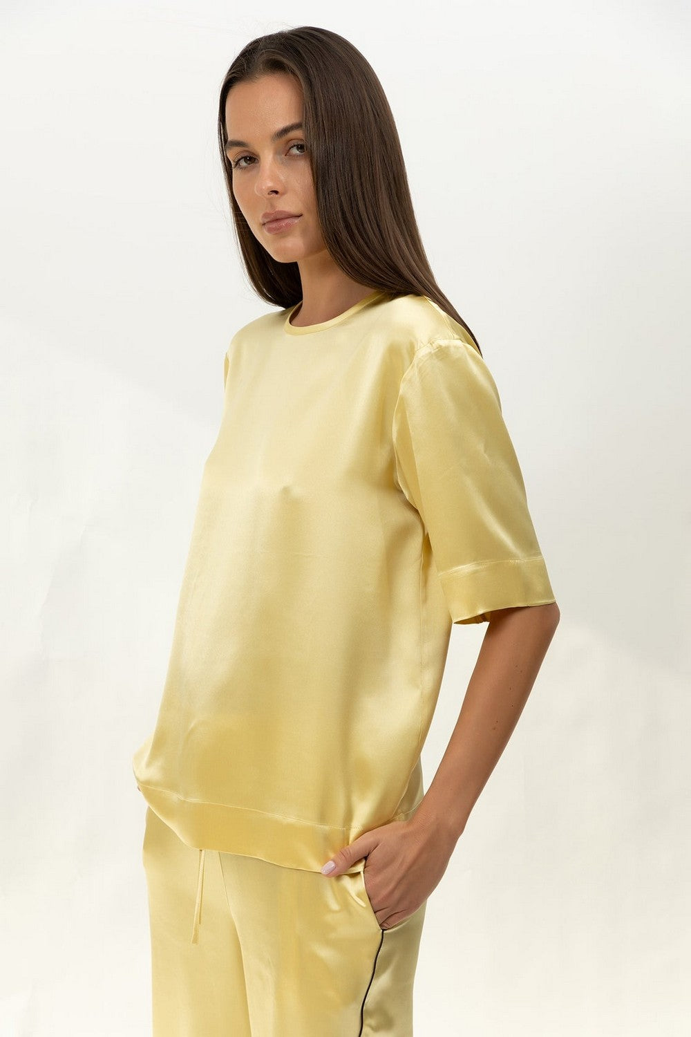 Шелковая футболка 251203-02 Lady panna cotta