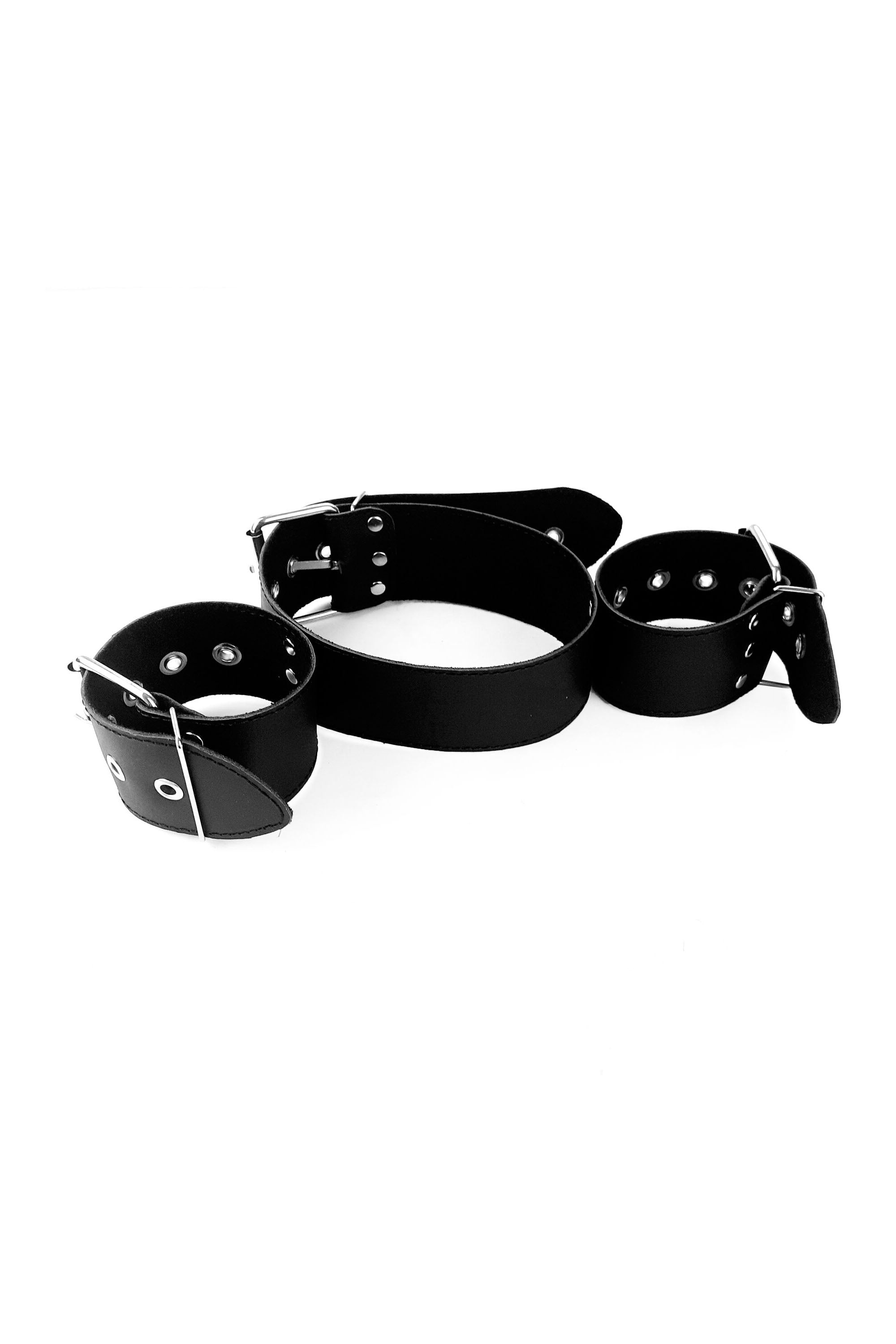 Кожаный ошейник с наручниками Bondage Collar with Handcuffs