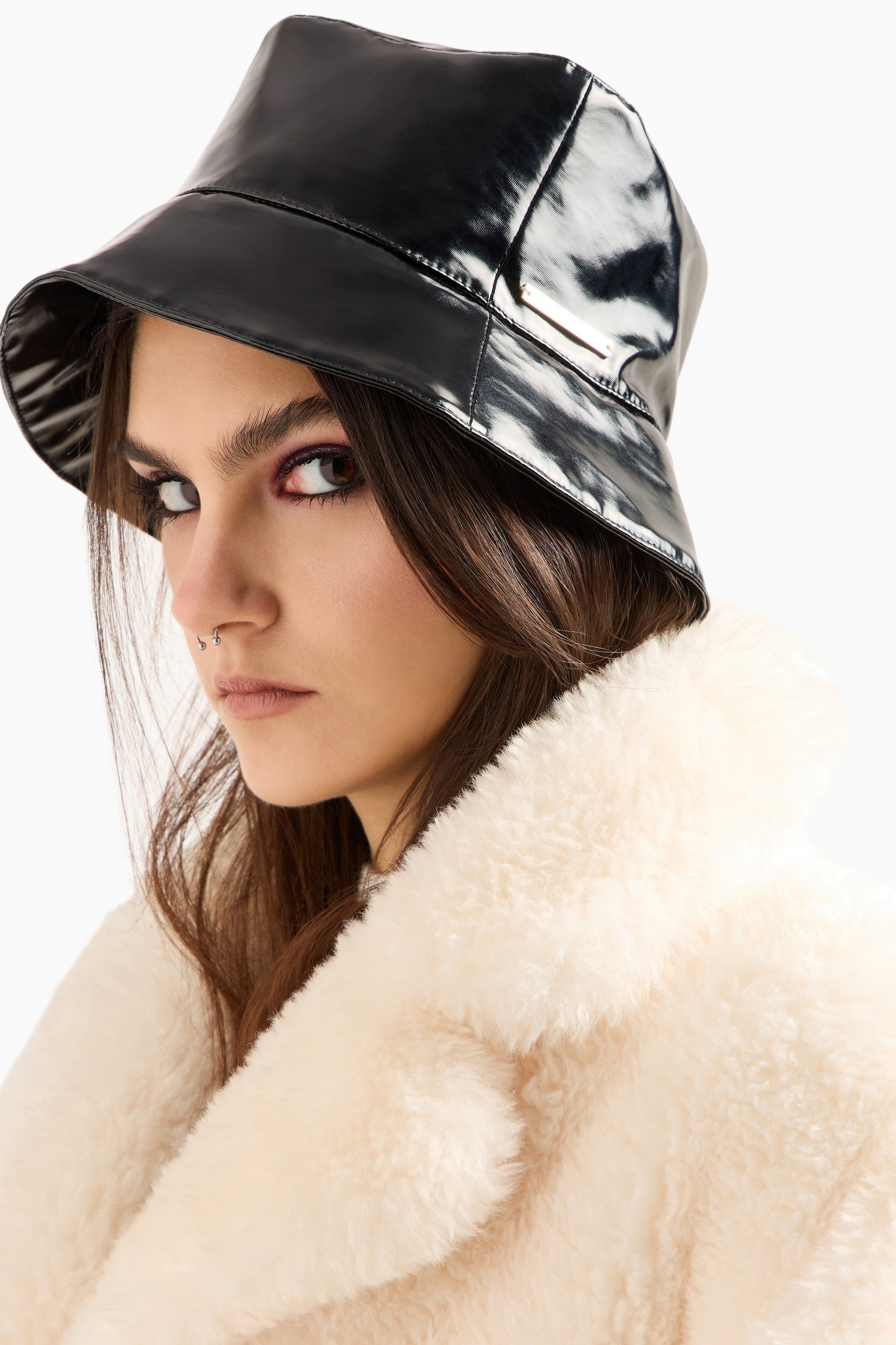 Лакована панама 34774297 black