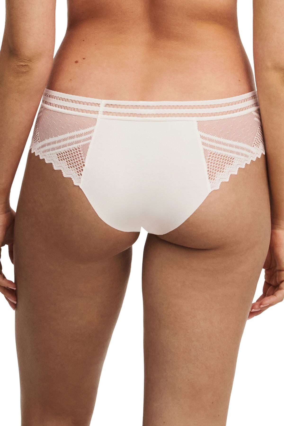 Шортики с кружевом 47L4