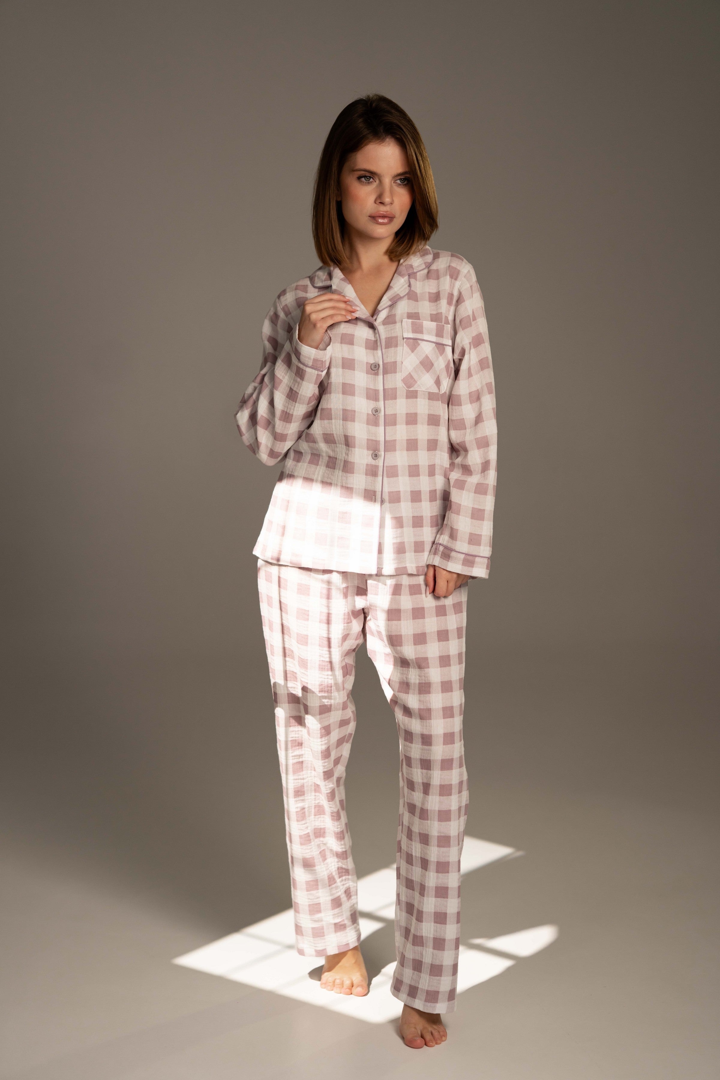 Муслиновая пижама в клетку 25059