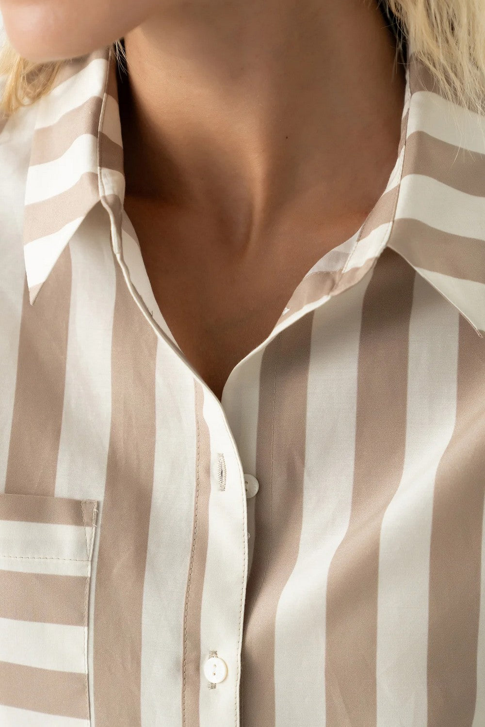 Хлопковое платье-рубашка 251204-15 Strapped Cotton oat milk