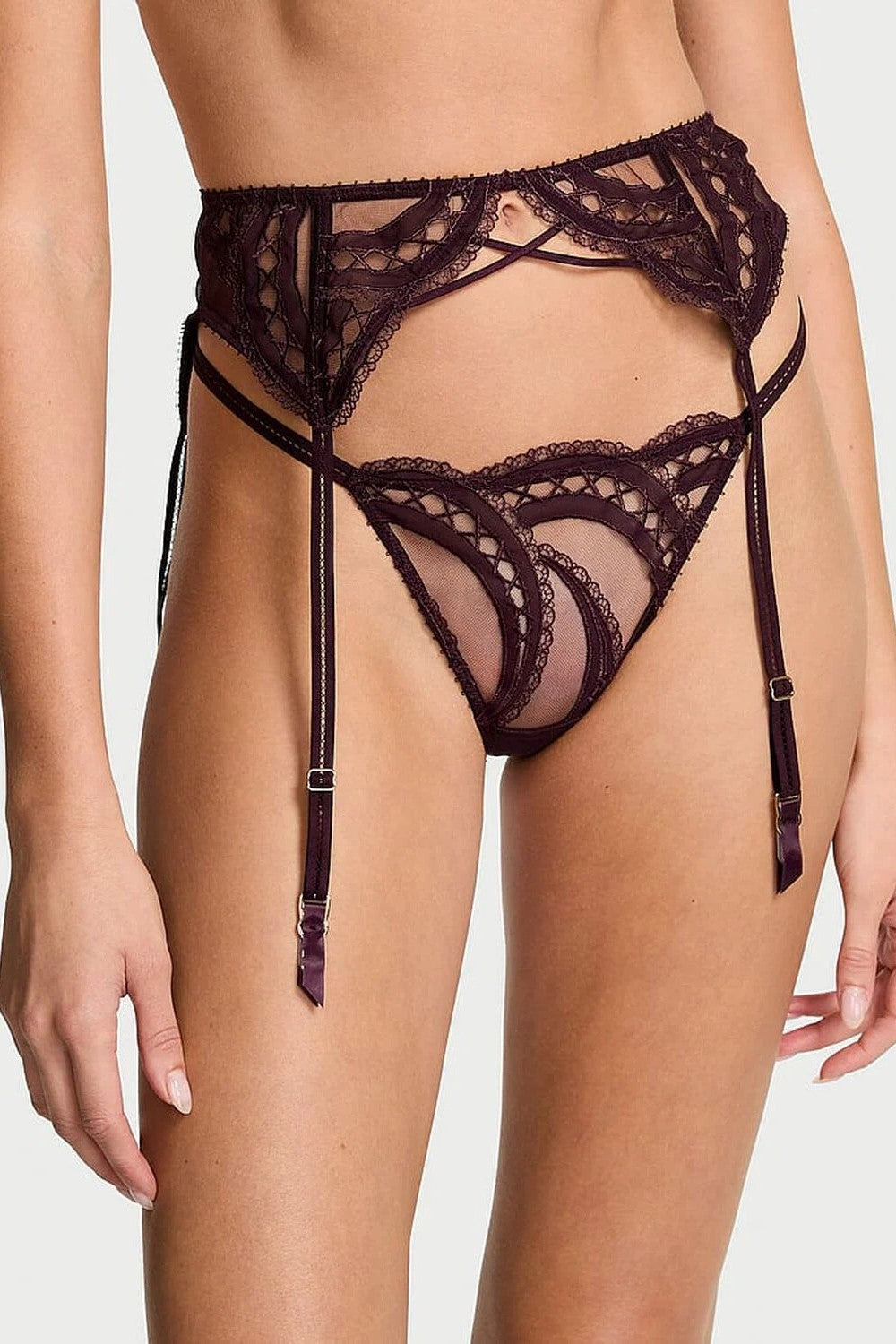 Пояс для чулок с вышивкой 138755848 bordo