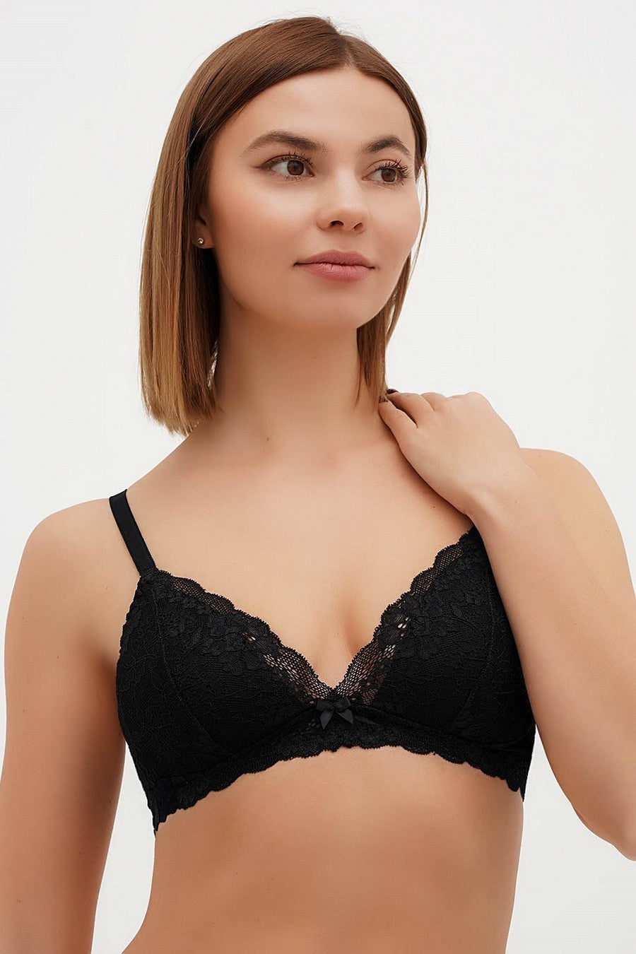Кружевной бралет без косточек F-1600 black