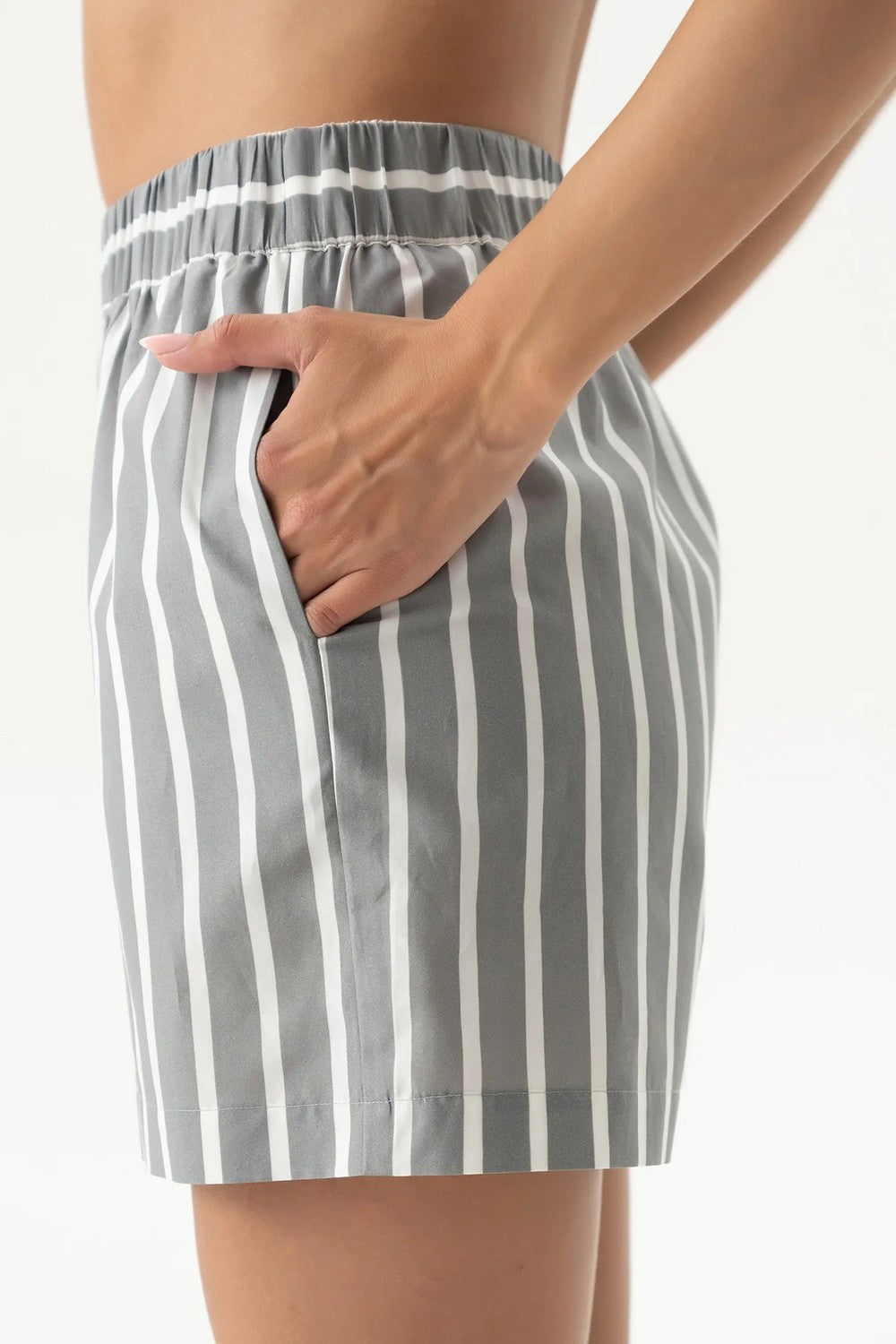 Хлопковые шорты 251204-05 Strapped Cotton quiet gray