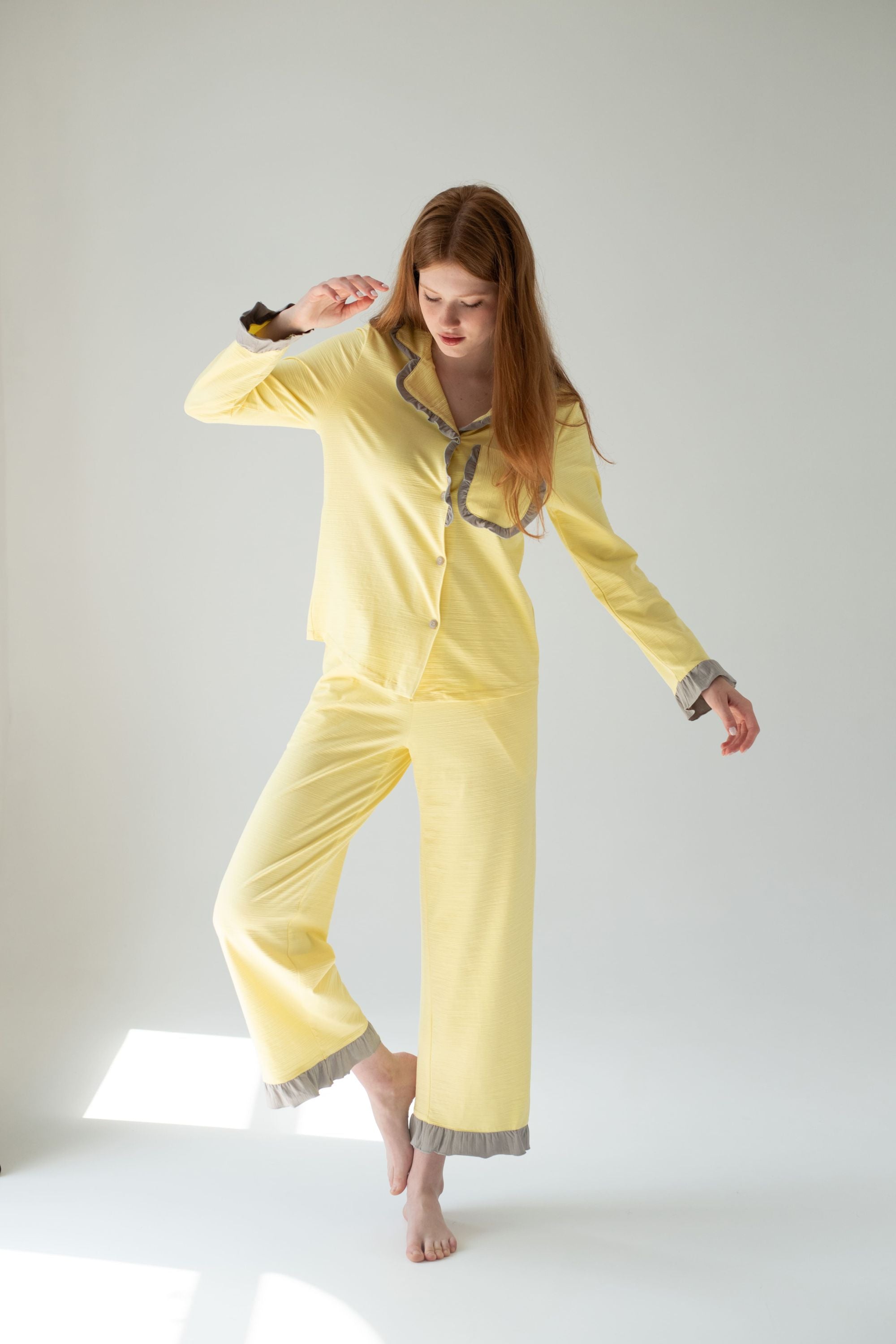 Пижама с брюками 139 lemon