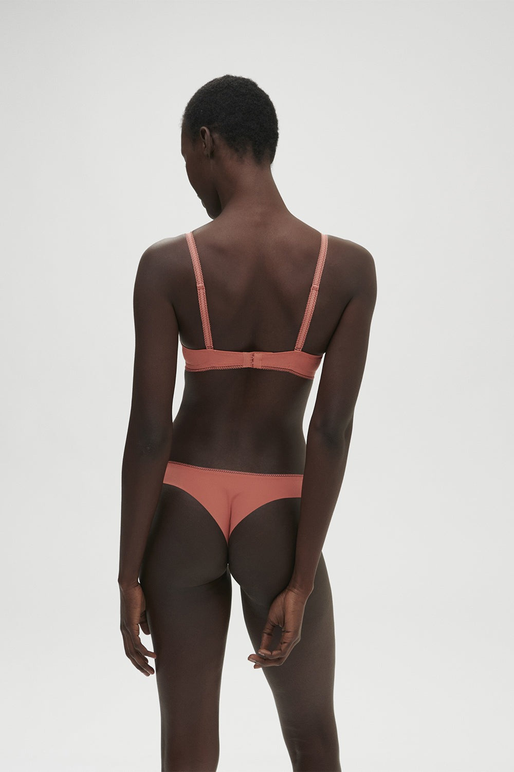 Мягкий бюстгальтер балконет Amazone 1C2330 rose texas FW23