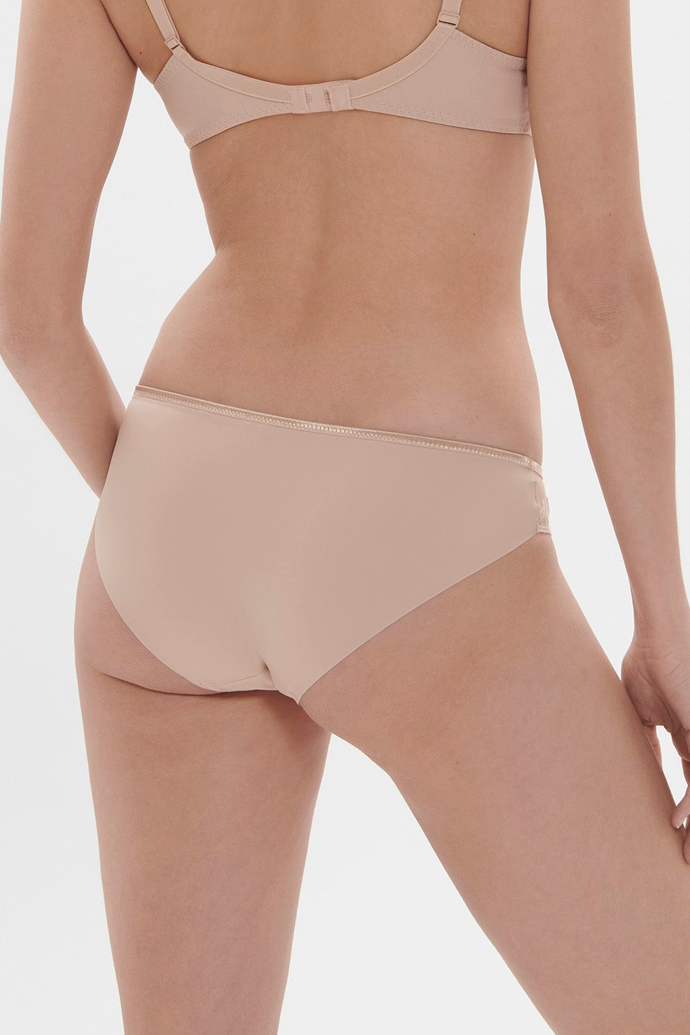 Трусики слип с вышивкой Andora 131727 peau rosee