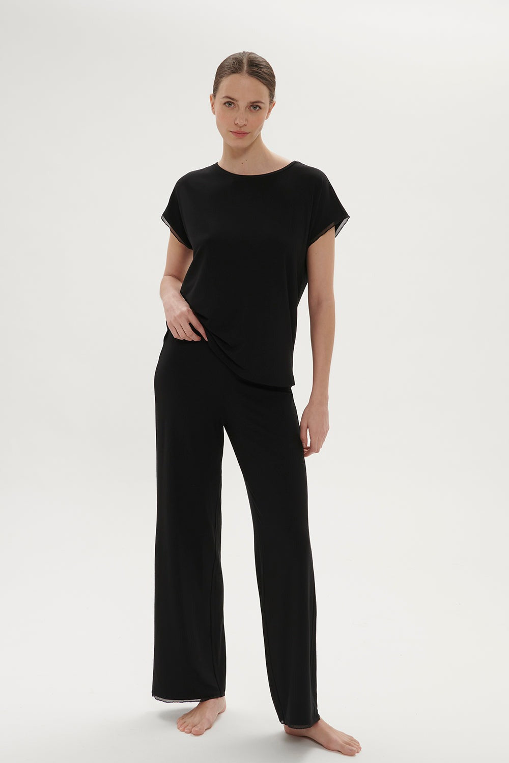 Домашняя футболка из вискозы Aurore 1C9901 black