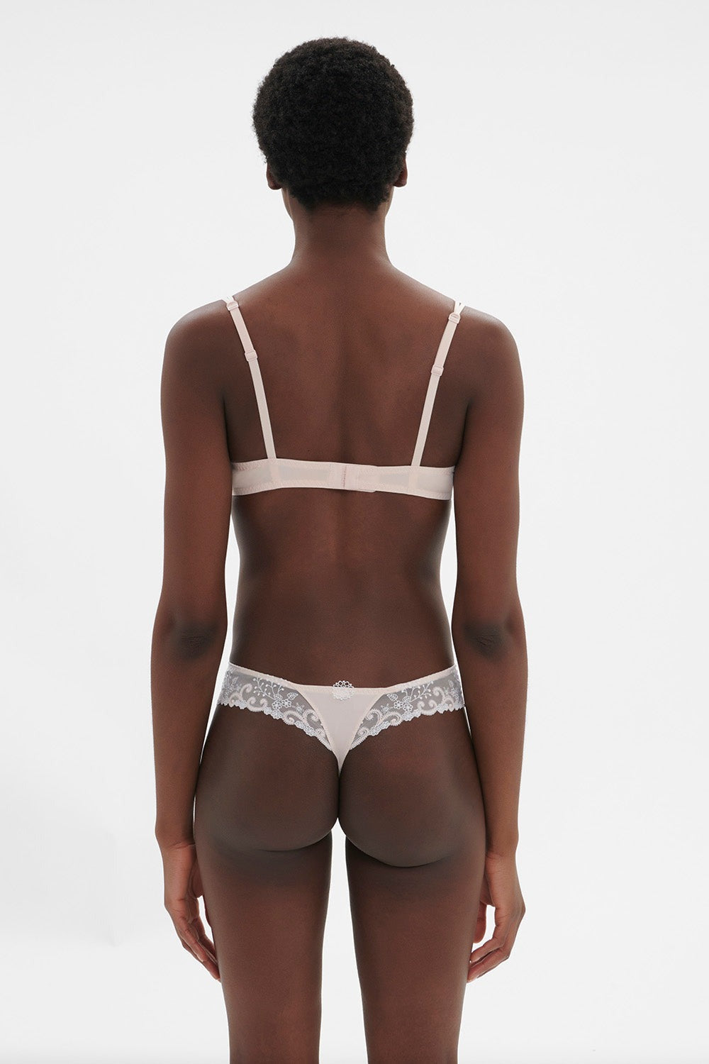 Трусики стринг с вышивкой Delice 12X700 blush