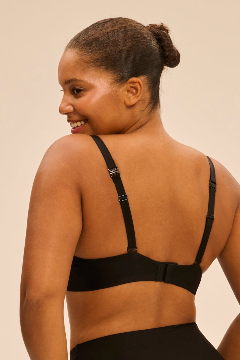 Безшовний бюстгальтер на кісточках Essentiel 13V317 black