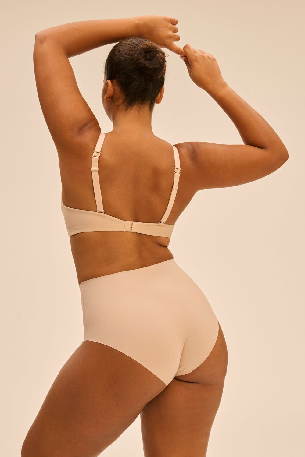 Бюстгальтер с плотной чашкой Essentiel 13V363 peau rosee