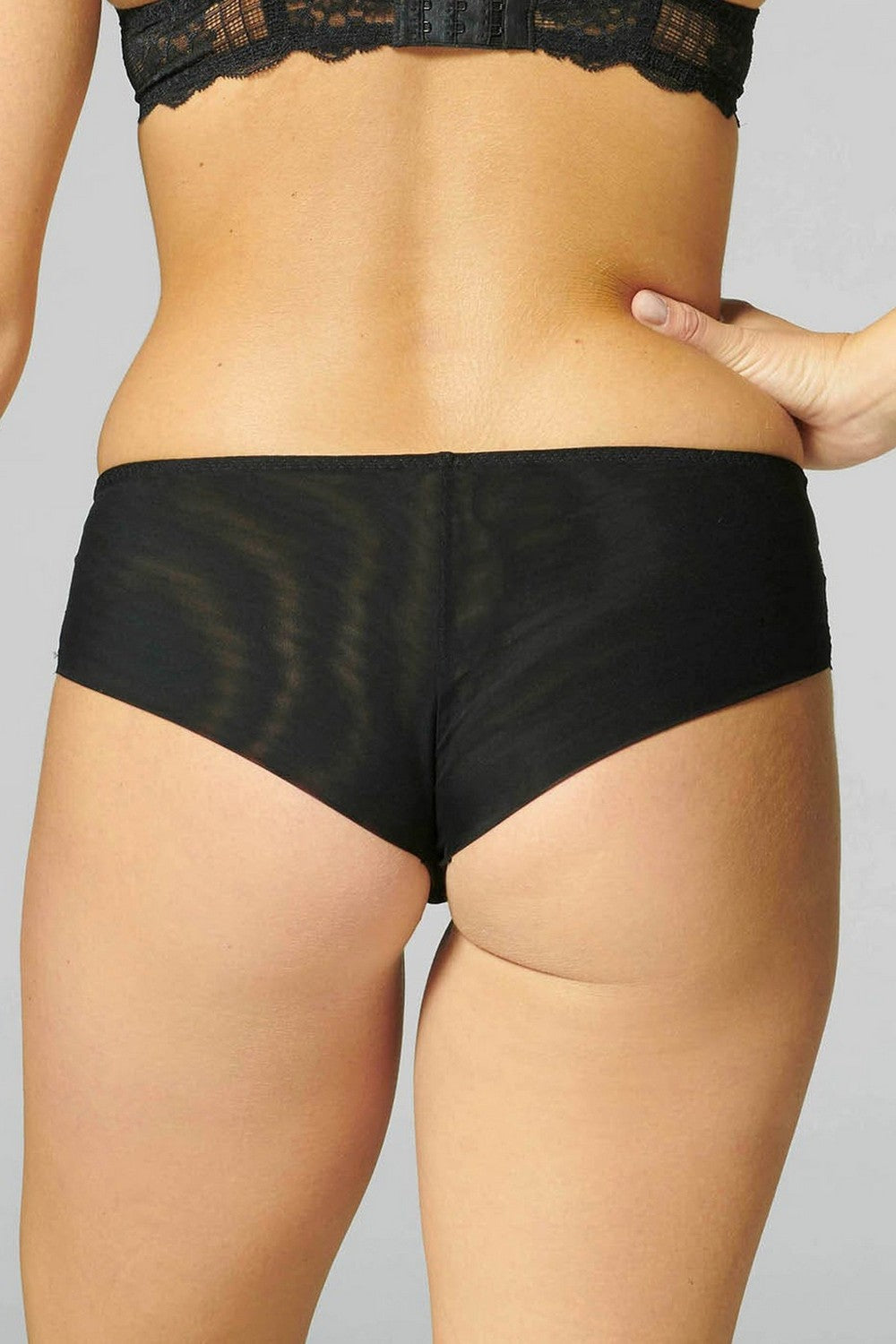 Шортики из кружева Reve 12Z630 black