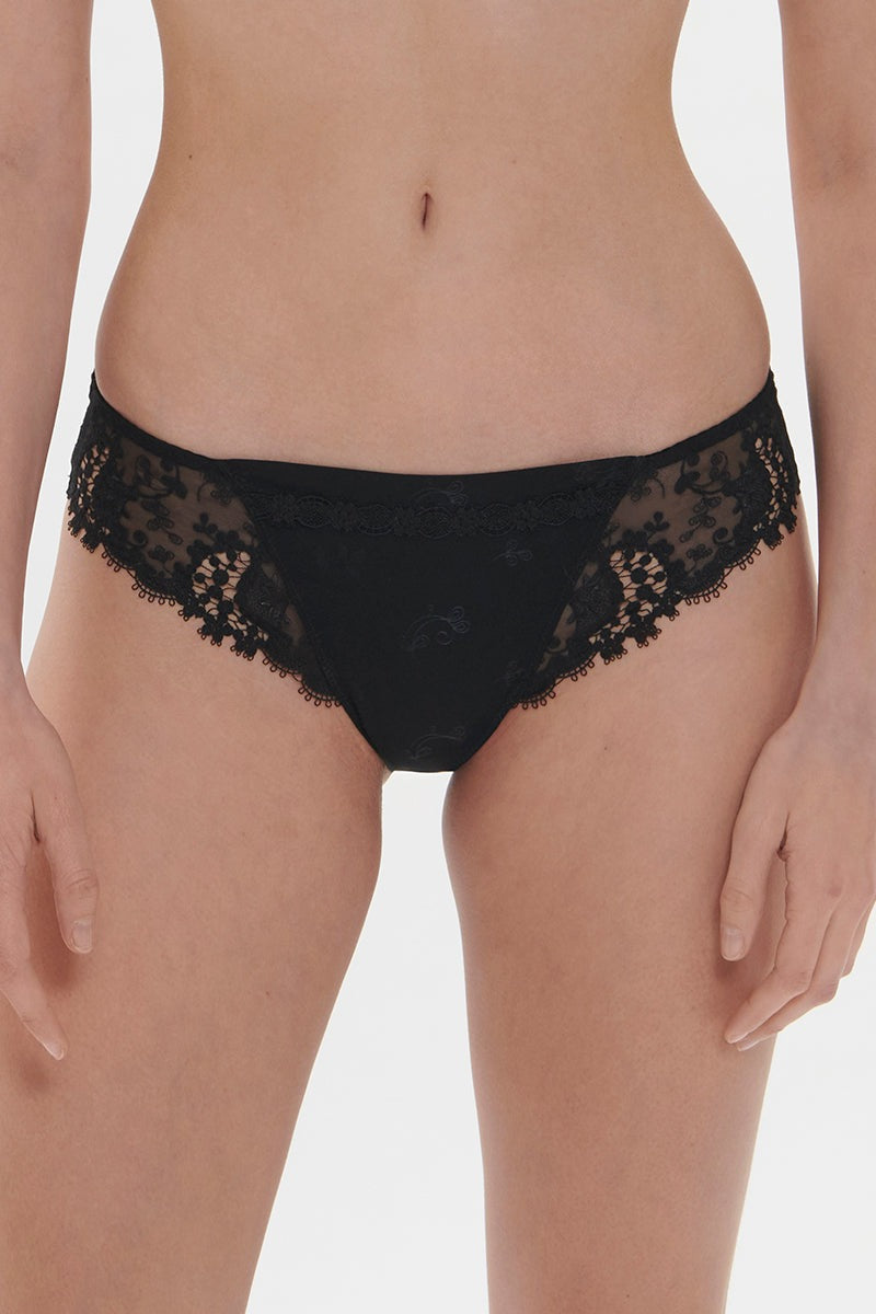 Трусики слип с вышивкой Wish 12B720 black