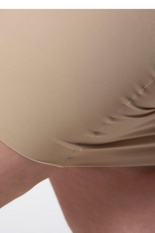 Корректирующая бесшовная комбинация с открытой грудью 222