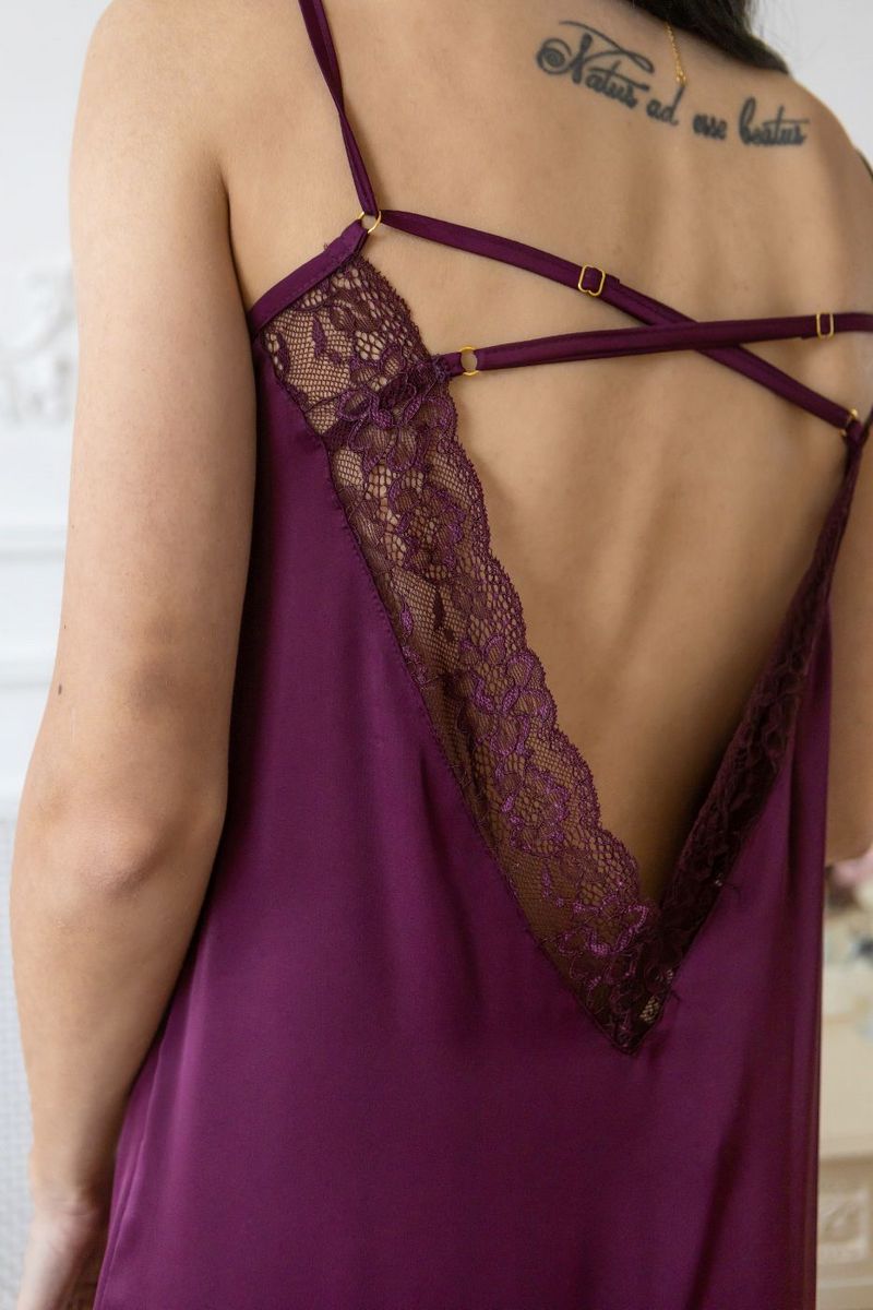 Сорочка с вырезом на спине Нсл130 plum