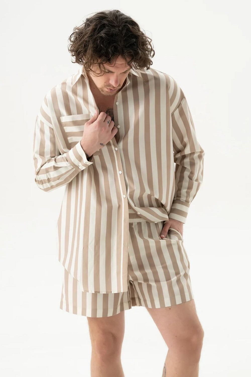 Хлопковая сорочка с принтом 251204-04 Strapped Cotton oat milk